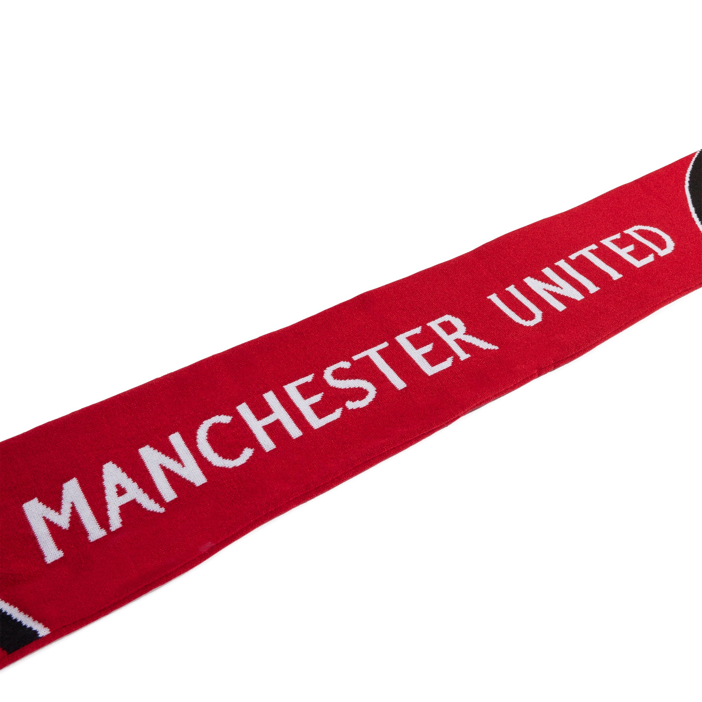 Nike Manchester United F.c. Soccer Scarf CloseUp