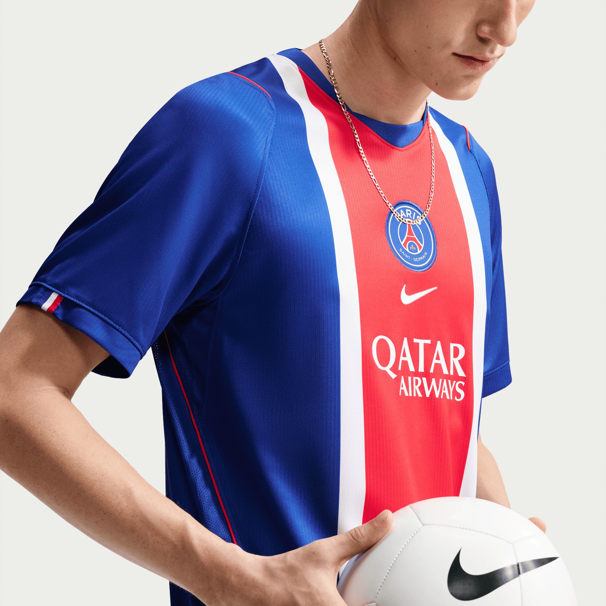 Paris Saint-Germain FC Nike Men's Replica Home Jersey