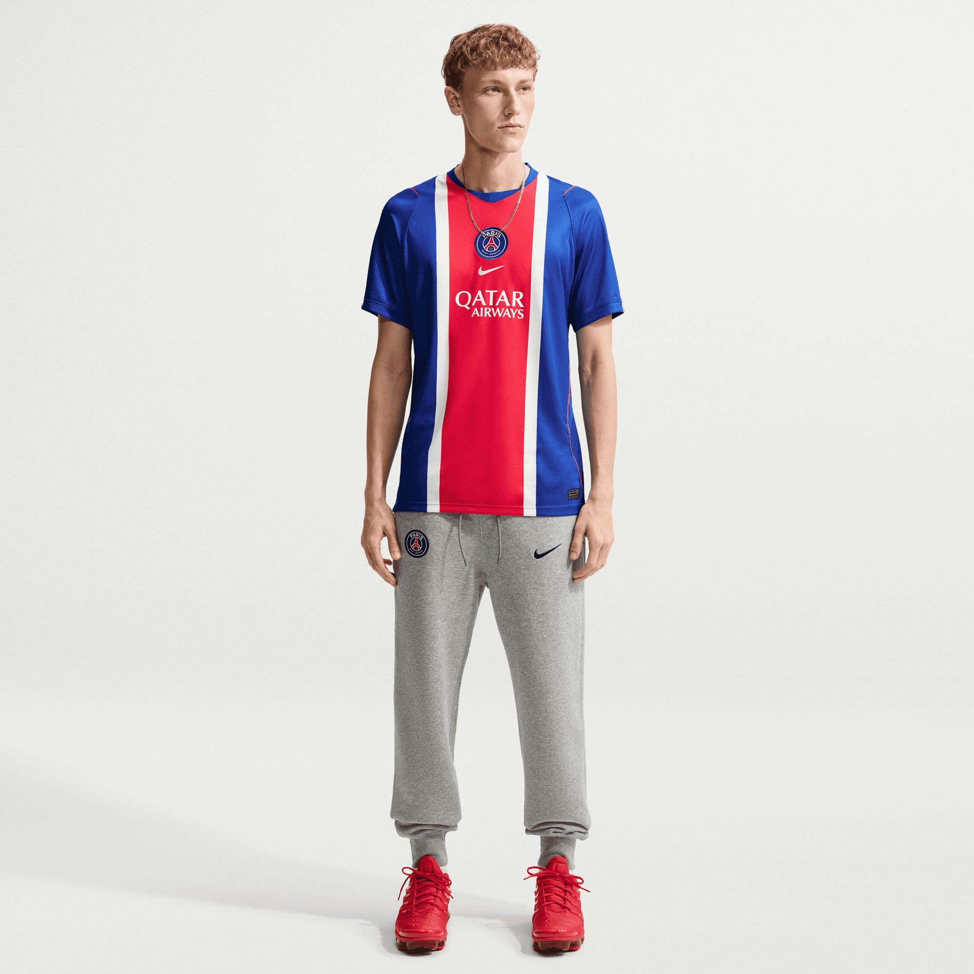 Paris Saint-Germain FC Nike Men's Replica Home Jersey