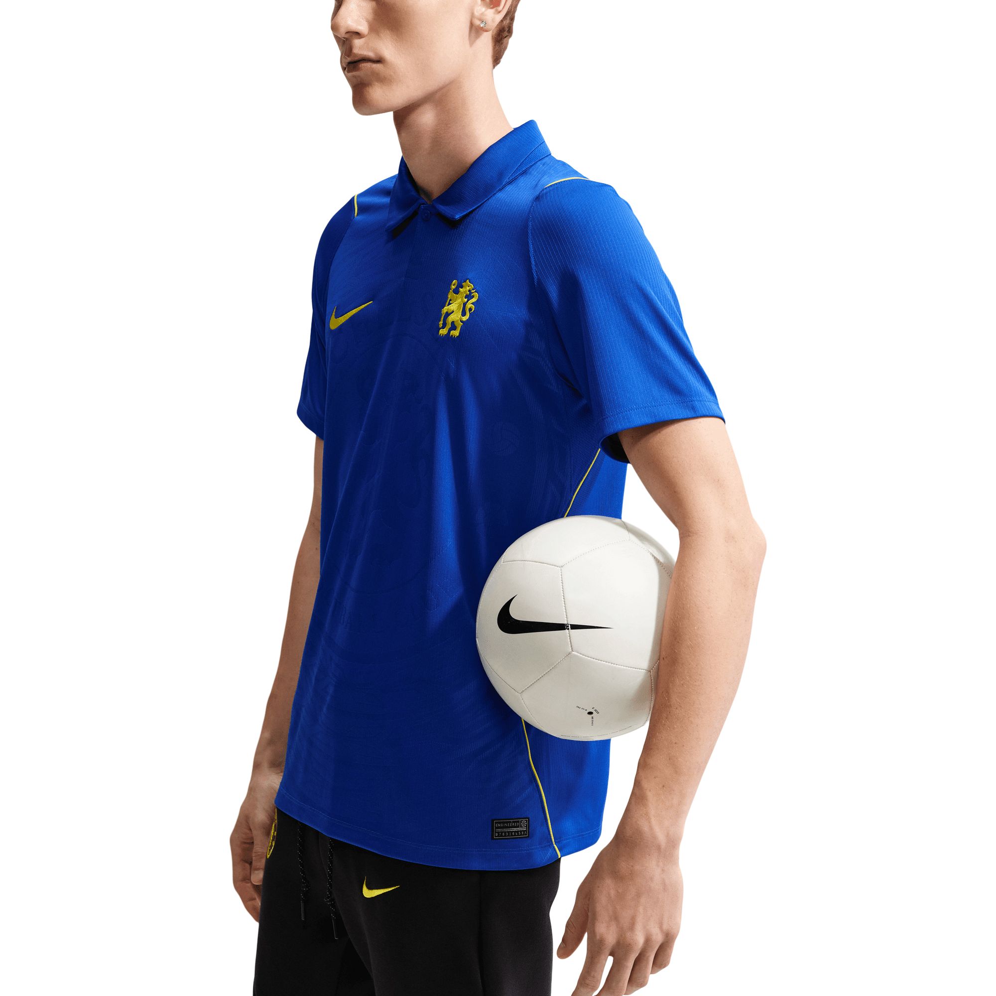 Chelsea F.C. Nike Men's Replica Home Jersey