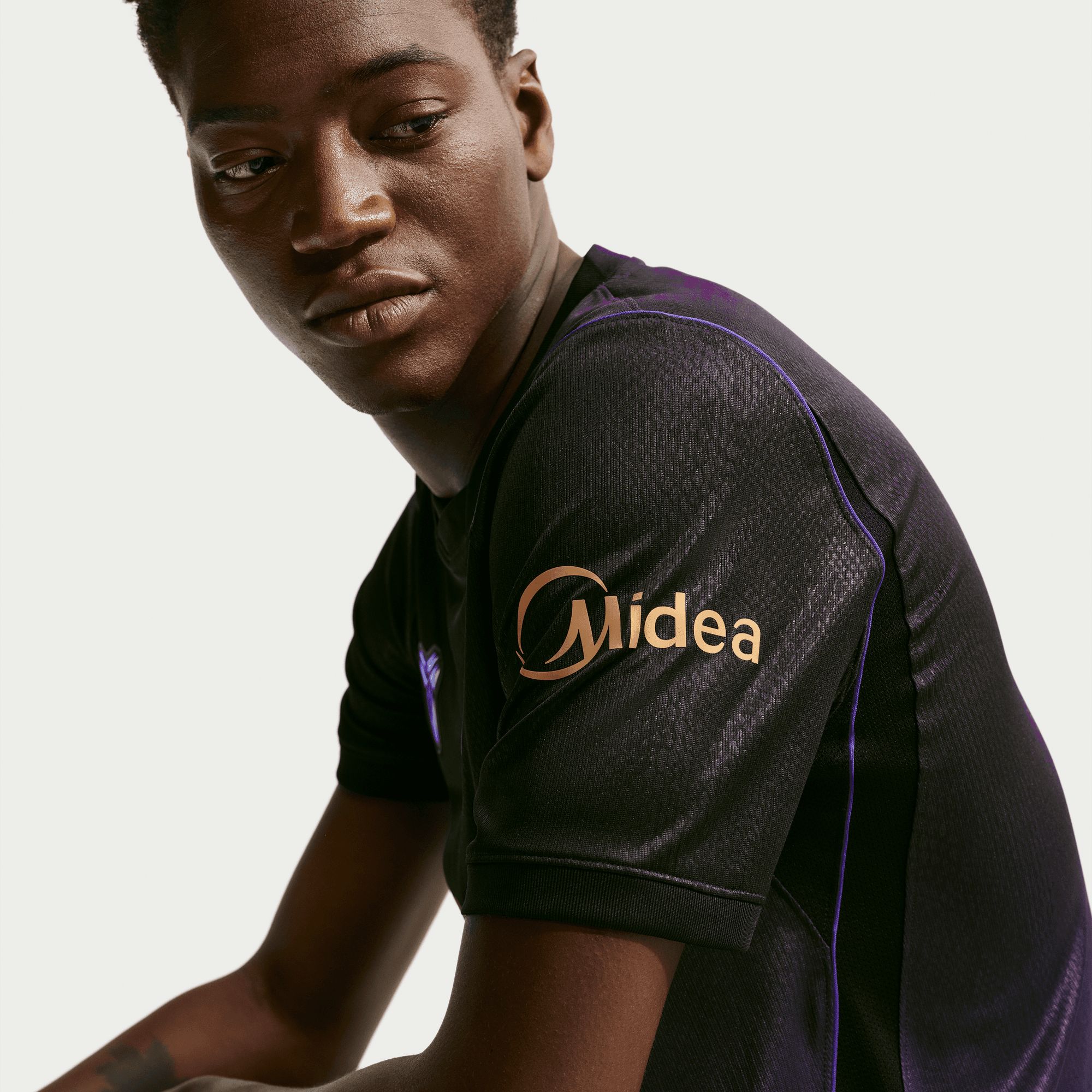 FC Barcelona Nike Men's Replica Away Jersey
