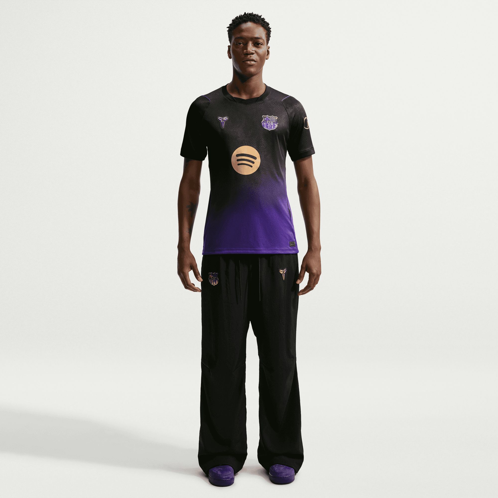 FC Barcelona Nike Men's Replica Away Jersey