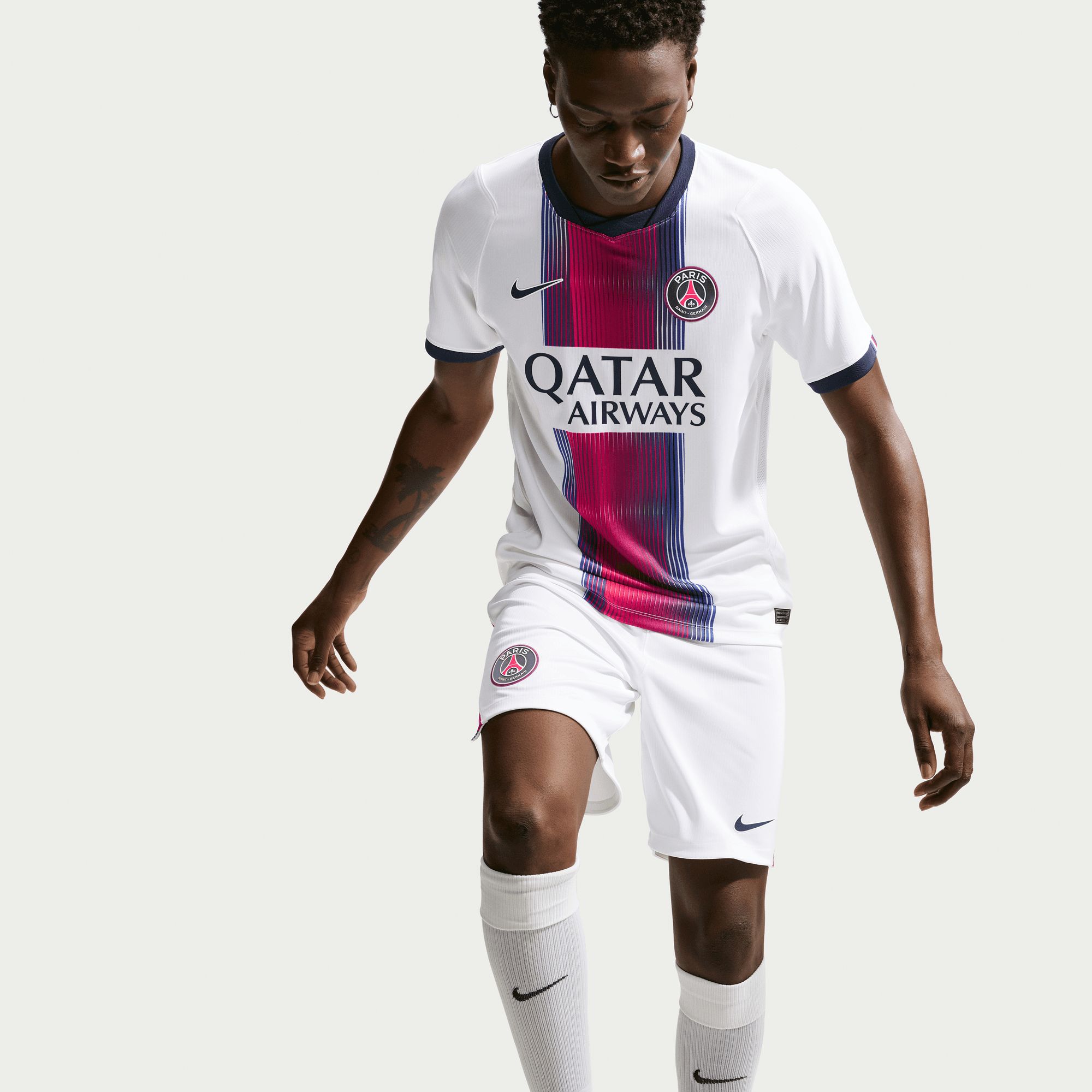 Paris Saint-Germain FC Nike Men's Replica Away Jersey