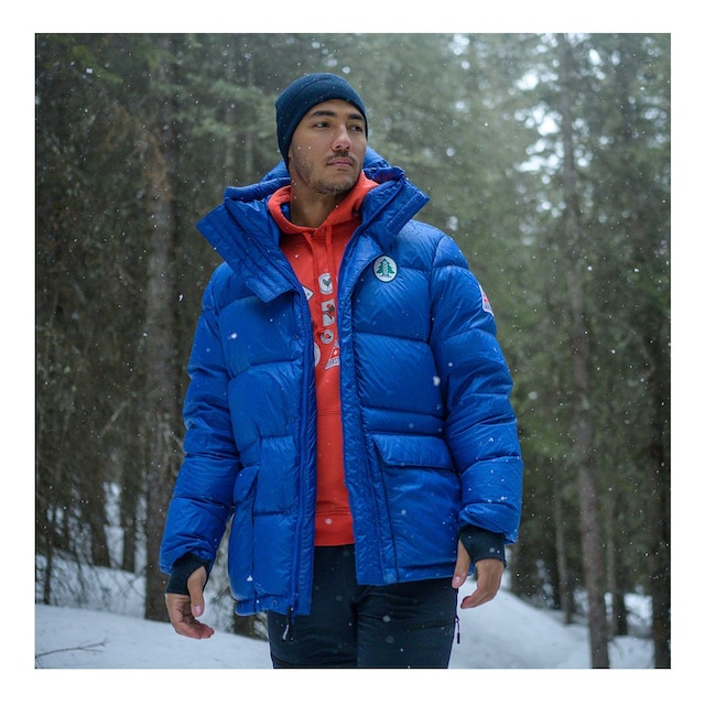 Woods Men's Made in Canada Everest '82 Parka Atmosphere