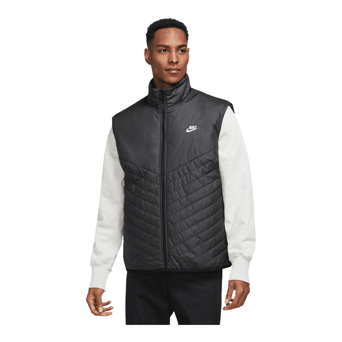 Nike Men's Windrunner Midweight Insulated Vest | SportChek