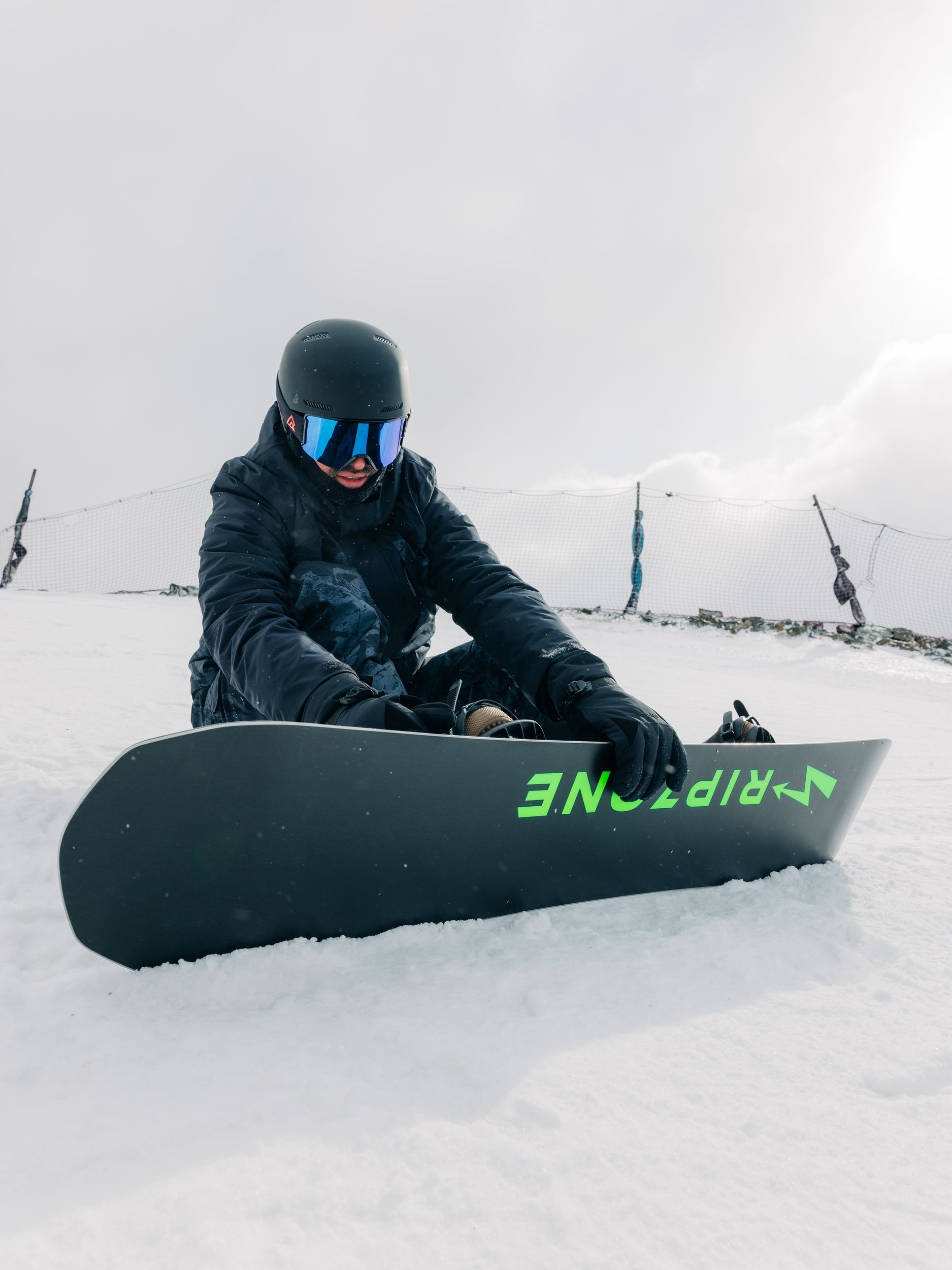 Ripzone Men's Versed Ski & Snowboard Helmet 2024