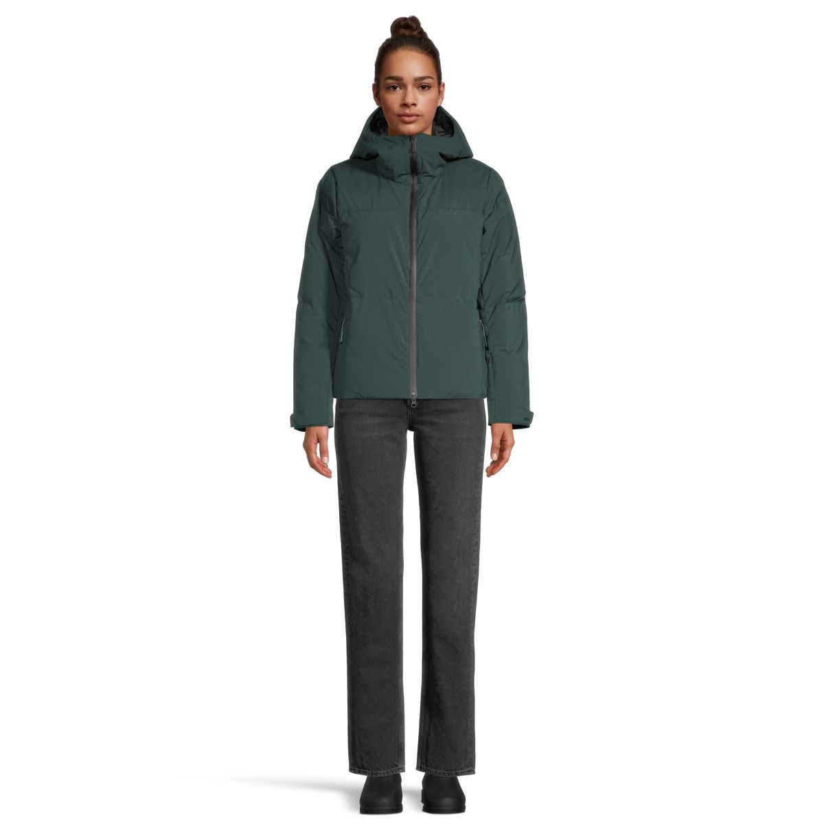 Helly Hansen Women's Nora Short Winter Puffer Ski Jacket, Insulated, Hooded, Waterproof