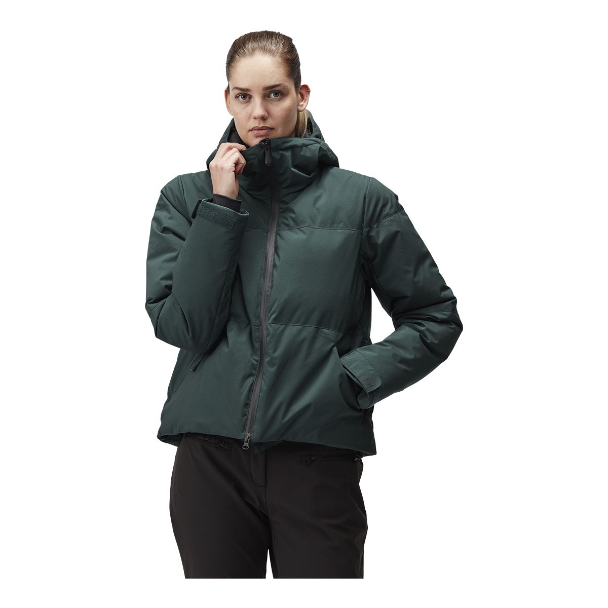 Helly Hansen Women's Nora Short Winter Puffer Ski Jacket, Insulated, Hooded, Waterproof
