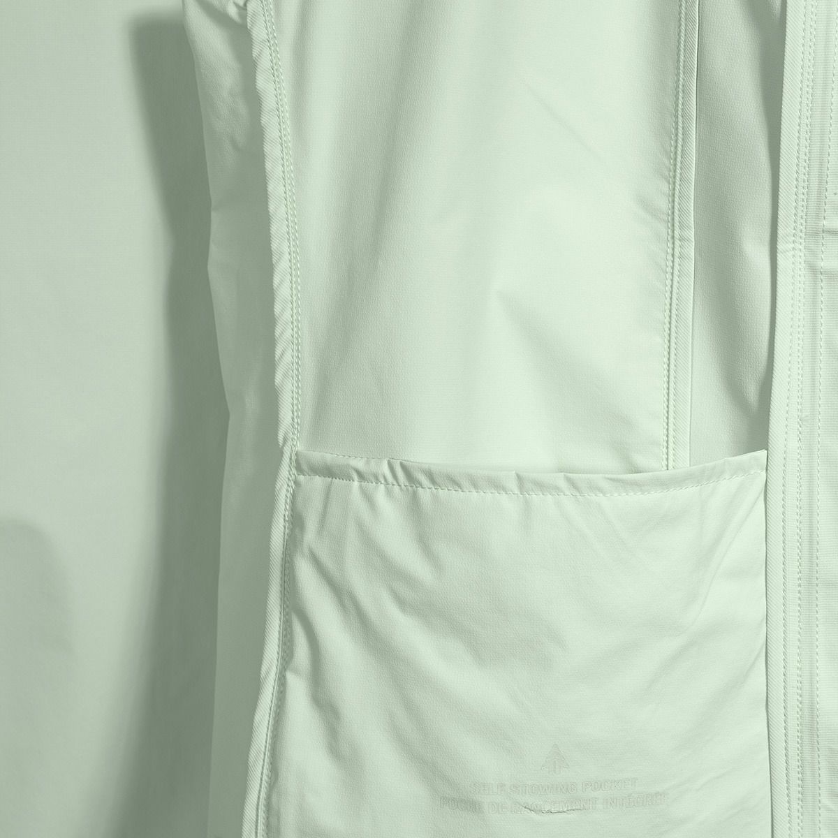 Woods Women's Roche 2.0 Trek Windbreaker Jacket