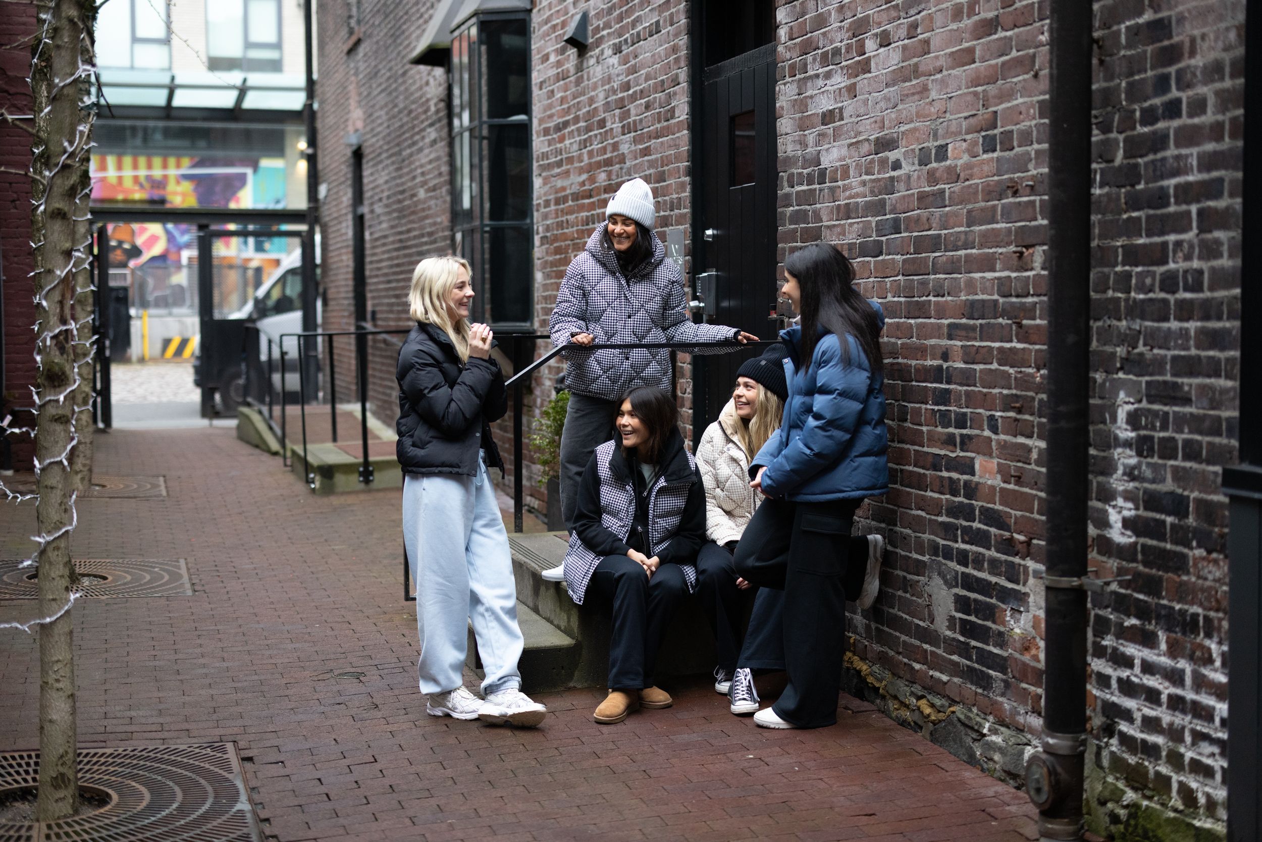 Ripzone Women's Friday Short Puffer Jacket