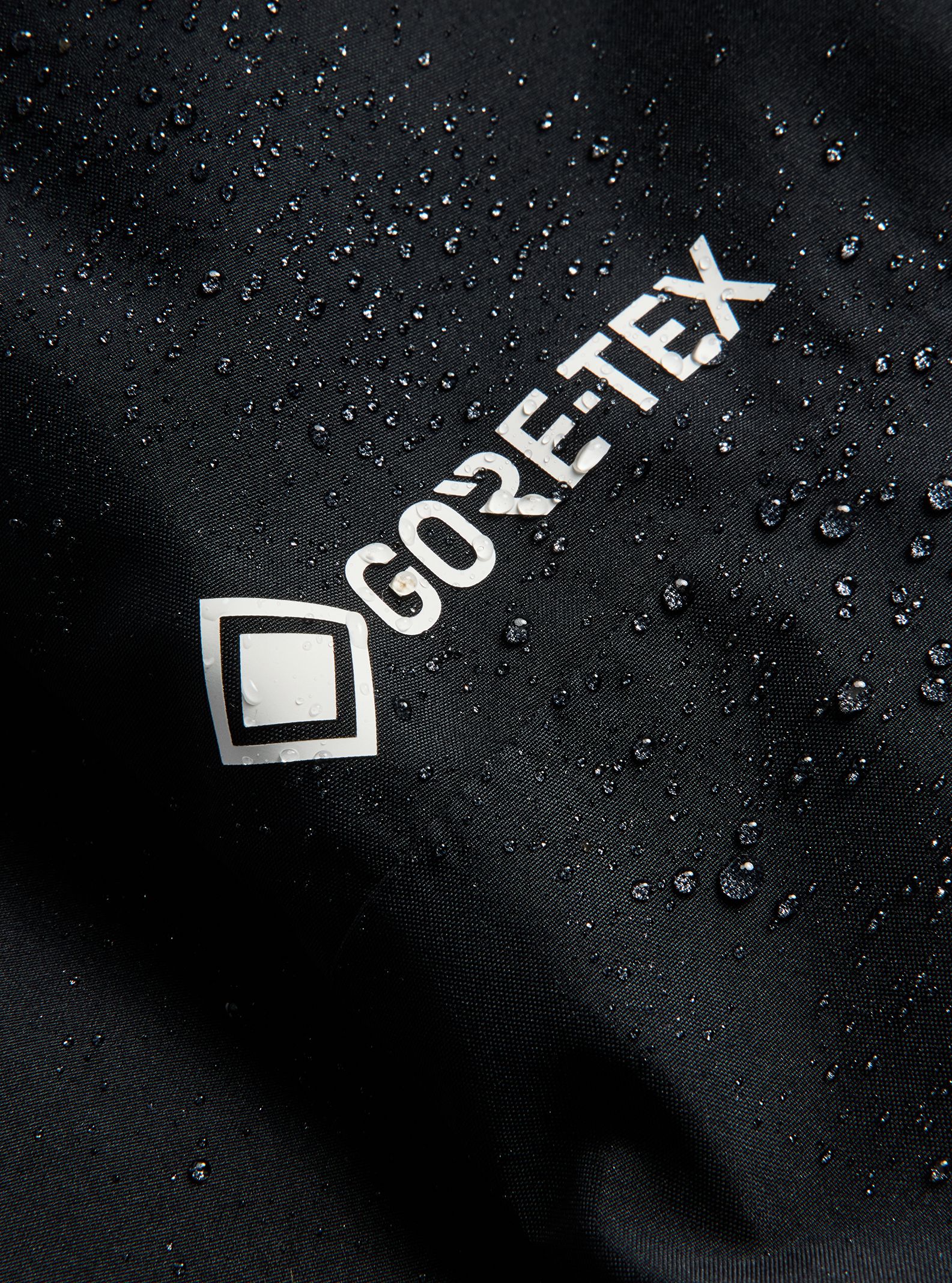Burton Women's Reserve GORE-TEX 2L Insulated Jacket