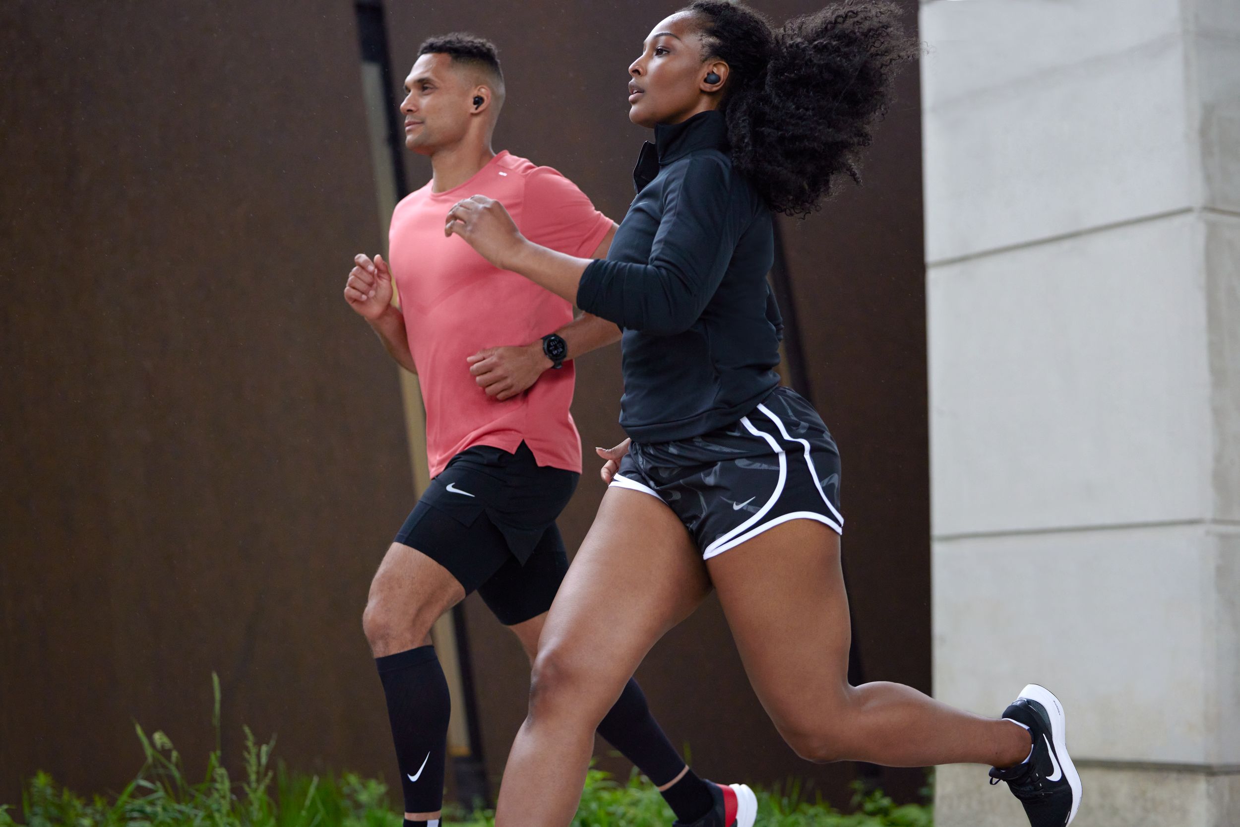 Nike Strike Leg Sleeve, Sports & Outdoors -  Canada
