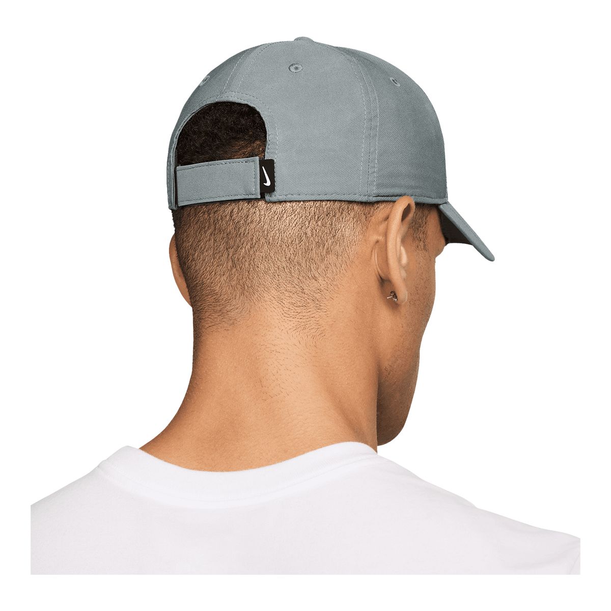 Nike Men's Train Club Dri-FIT Swoosh Cap