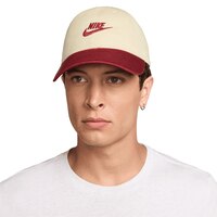 Nike Sportswear Unisex Club Futura Washed Cap