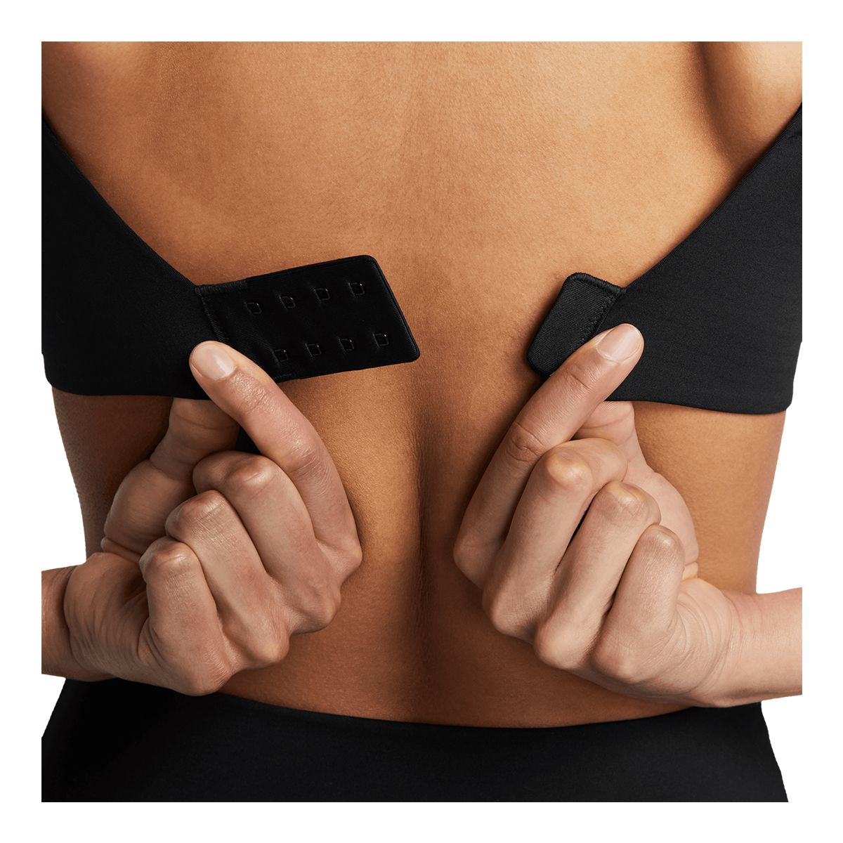 Nike Women's Alate Coverage Everyday Sports Bra