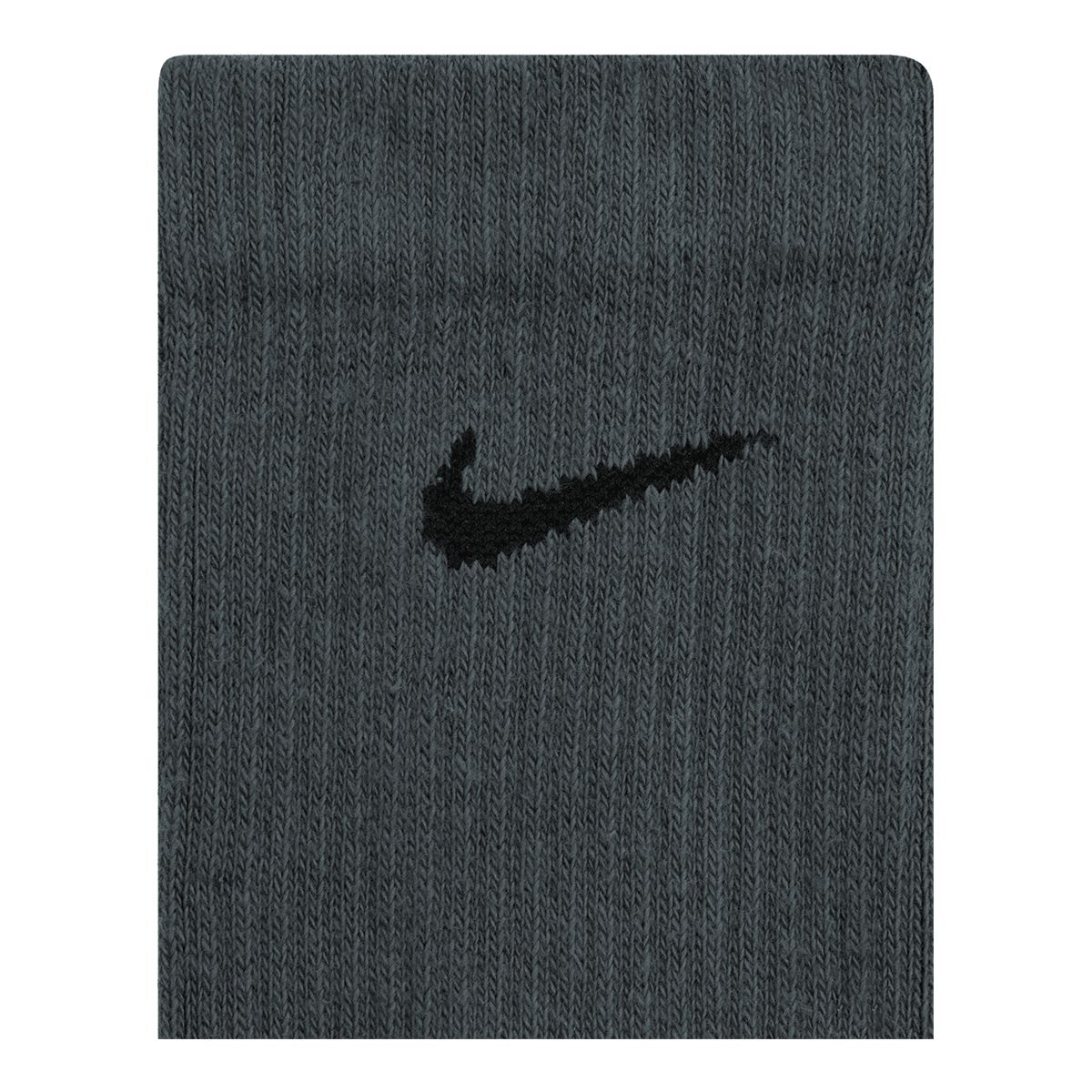 Nike Women's Everyday Plus Size Cushioned Sweatshirt Socks - 6 Pack