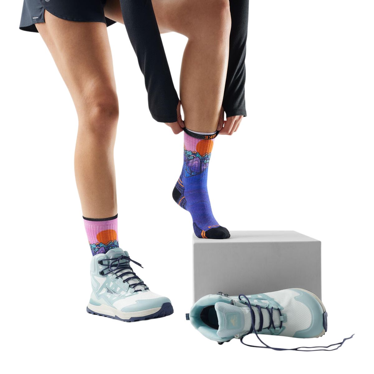 Smartwool Women's Hike Tar Cushion Sunrise Socks