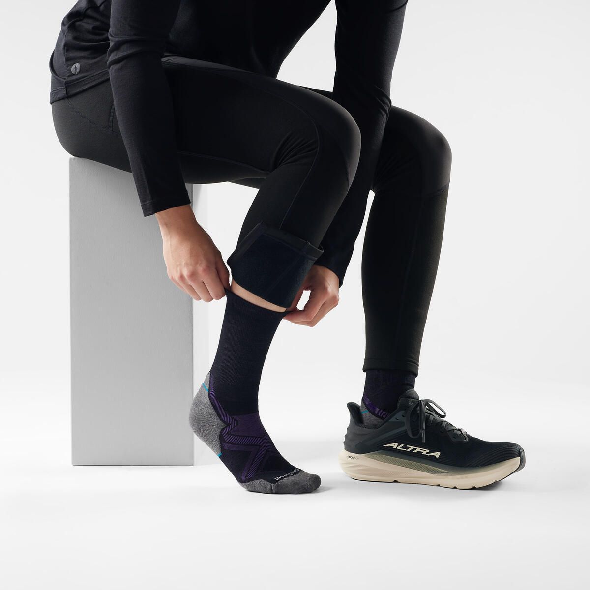 Smartwool Women's Run Cold Targeted Cushion Crew Socks