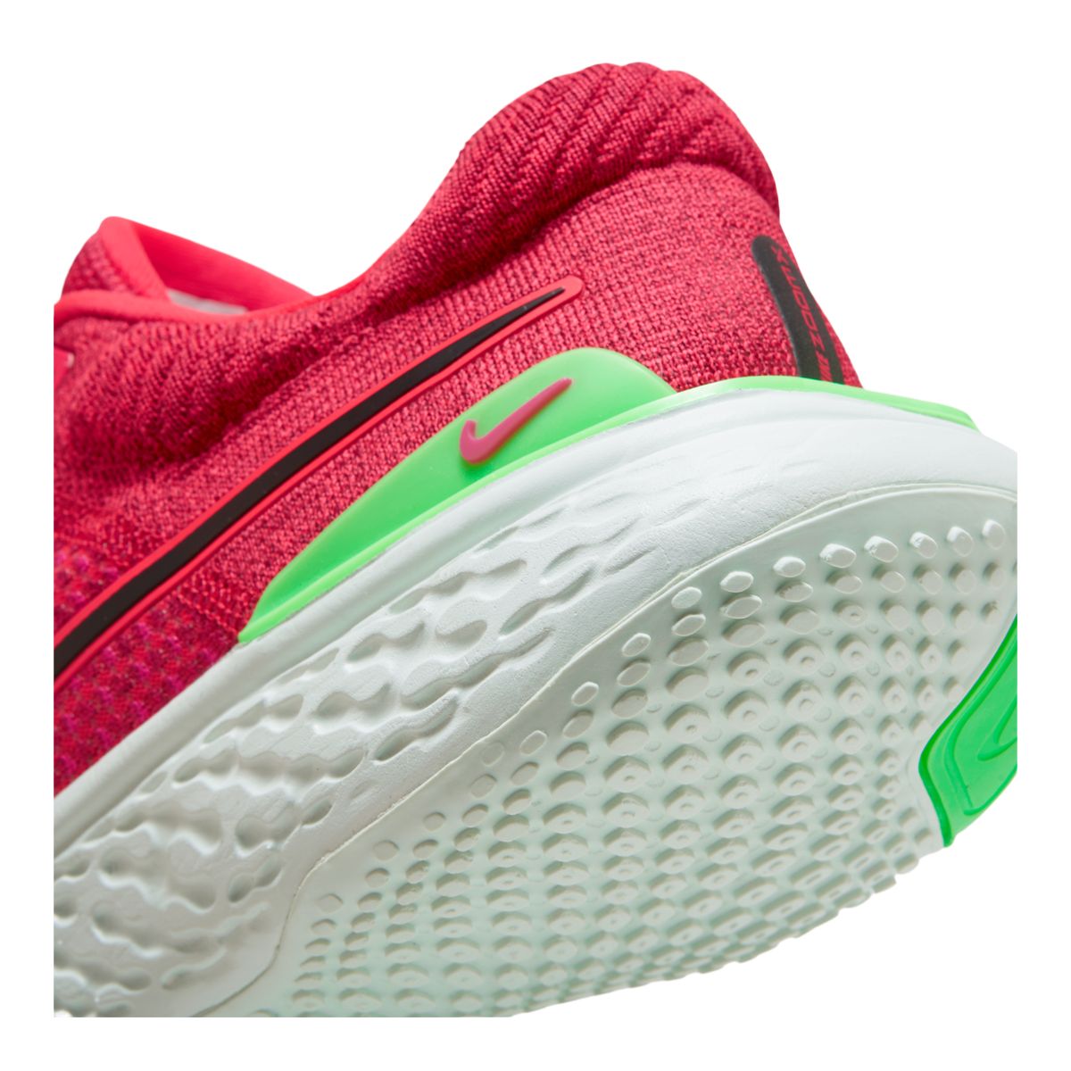 Nike Men's ZoomX Invincible Run Flyknit 2 Running Shoes