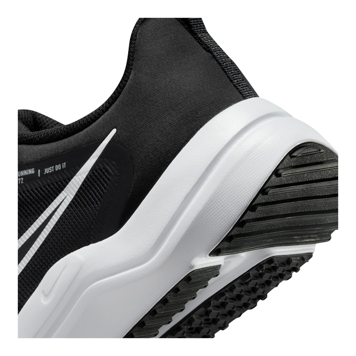 Nike Men's Downshifter 12 Extra Wide Running Shoes