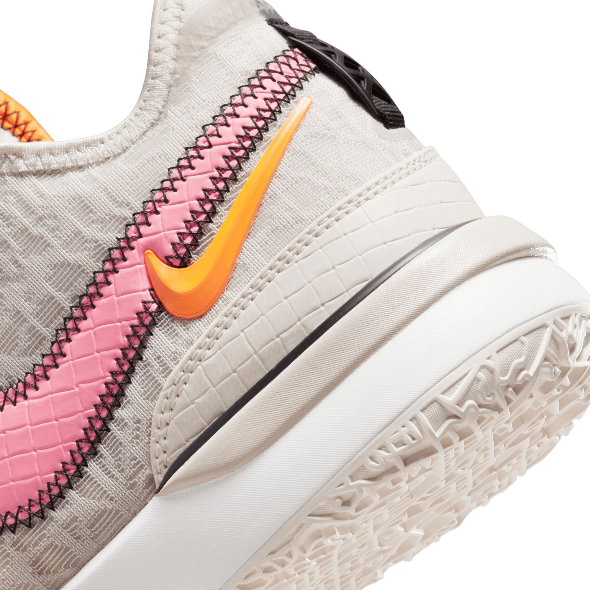 Nike LeBron James NXXT Gen Da Vinci Basketball Shoes