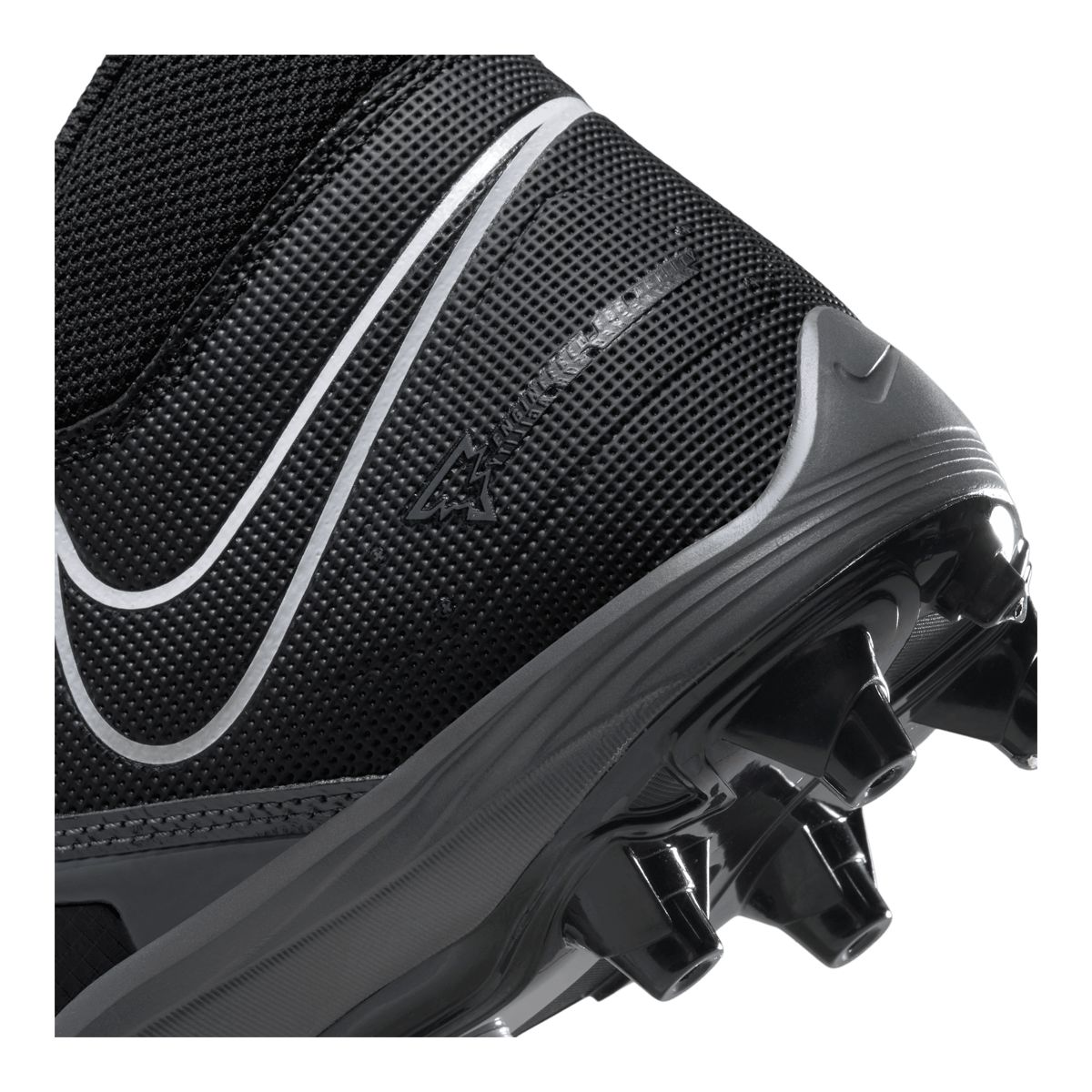 Nike Men's Alpha Menace 3 Football Cleats