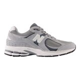 New Balance Men's 2002R Shoes Side_Right