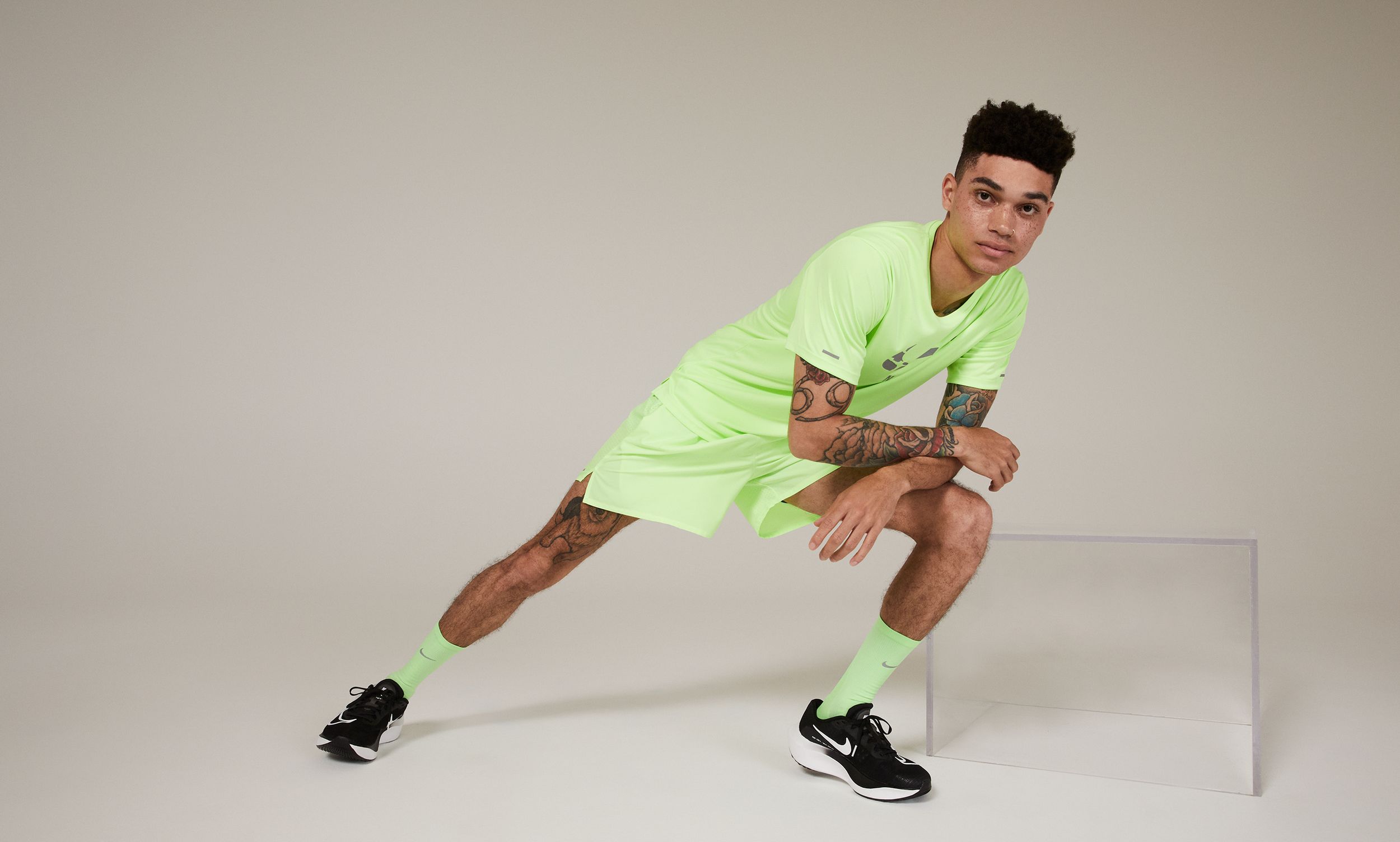 Nike Men's Zoom Fly 5 Lightweight Mesh Running Shoes