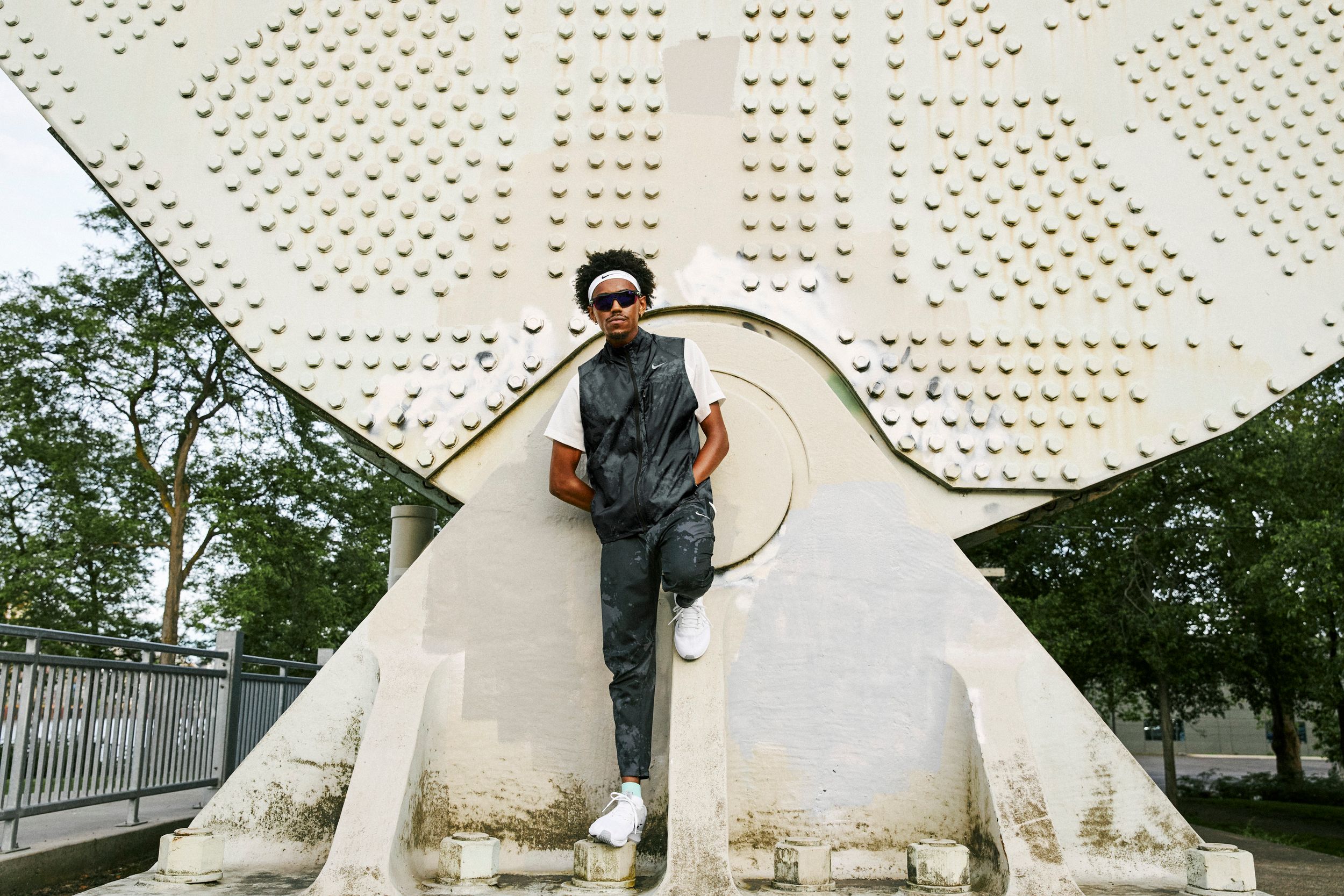 Nike Men's Air Zoom Pegasus 40 Breathable Mesh Running Shoes