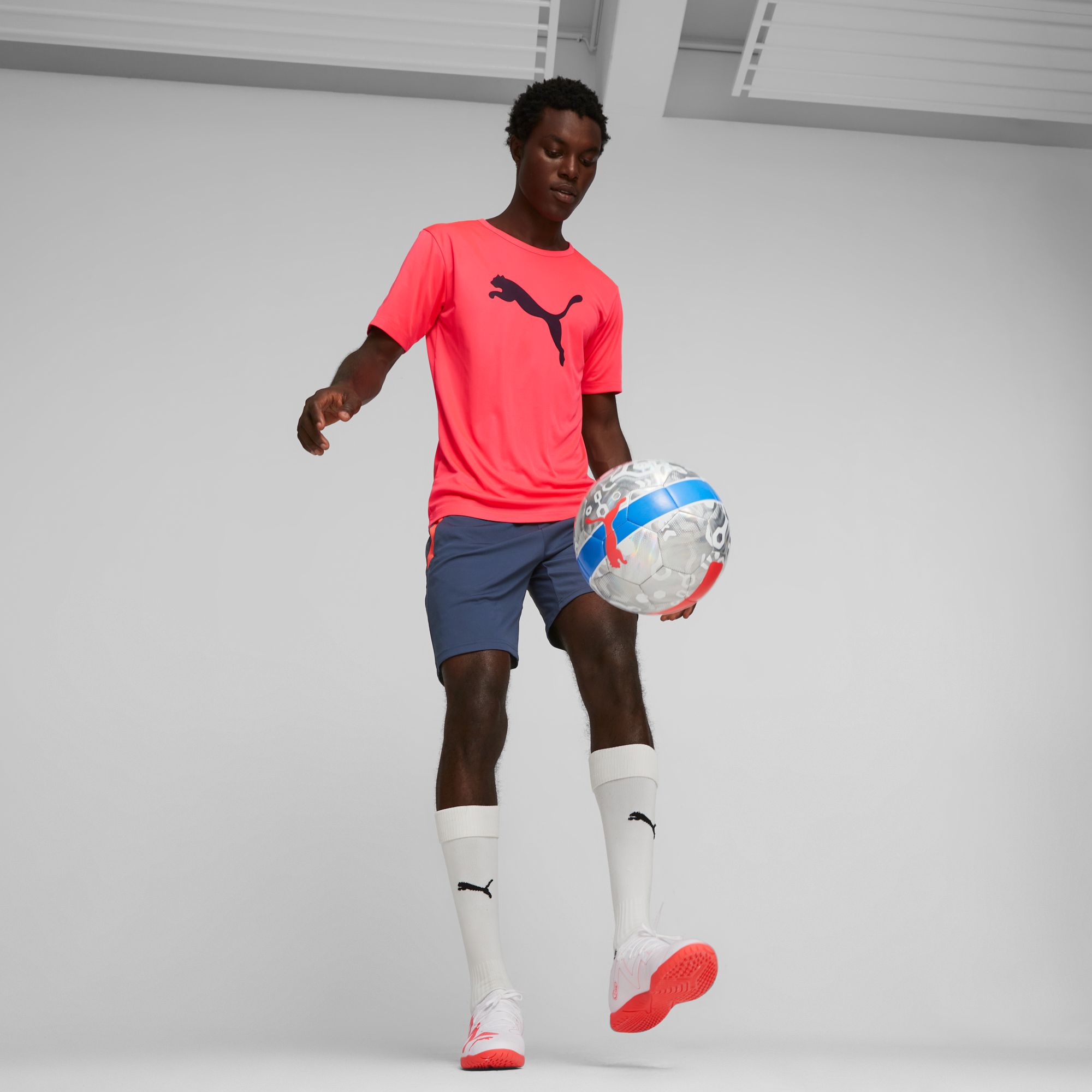 PUMA Men's Future Play It Indoor Soccer Shoes