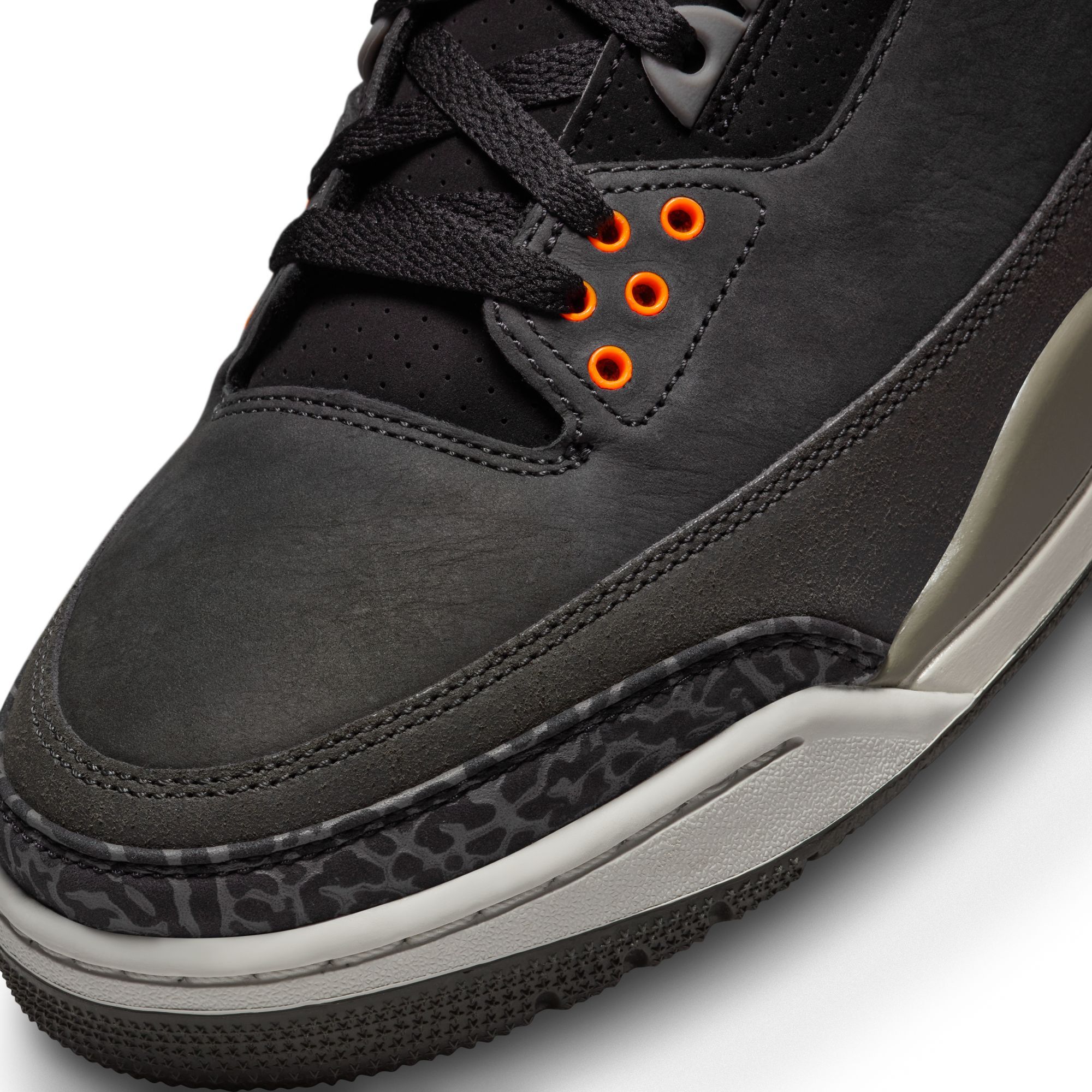 Nike Air Jordan 3 Retro Basketball Shoes