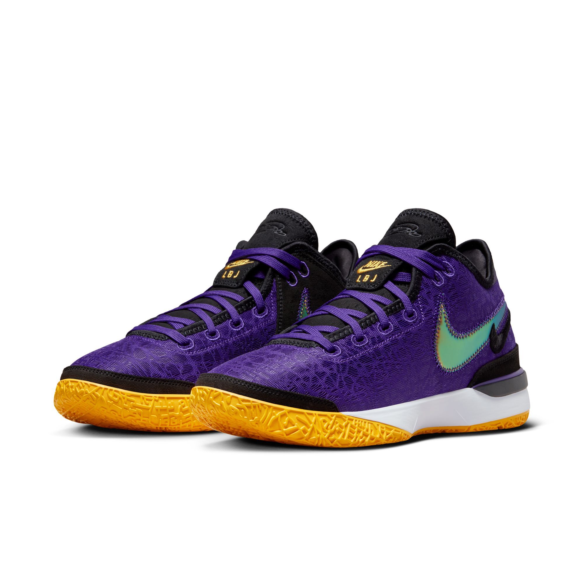 kobe shoes sport chek