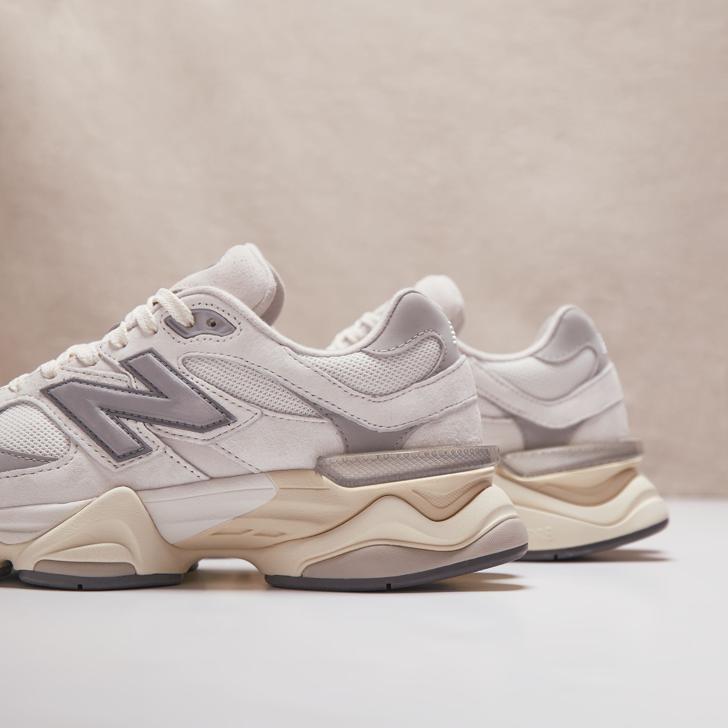 New Balance Men's 9060 Shoes