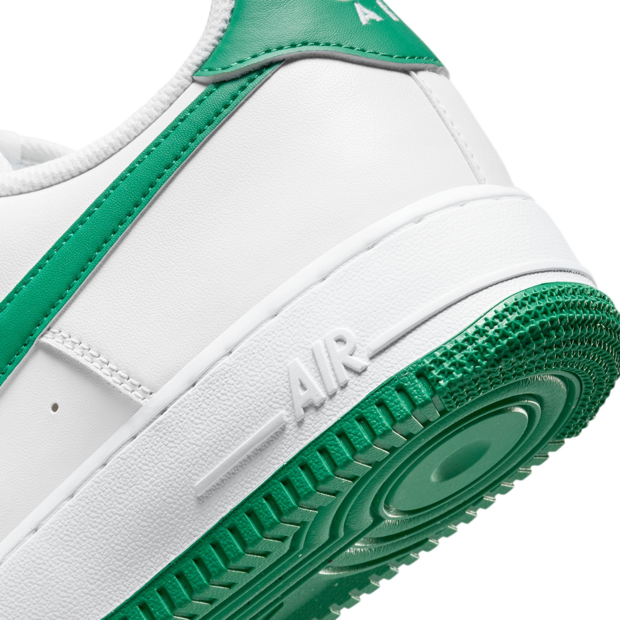 Nike Men's Air Force 1 07 Shoes