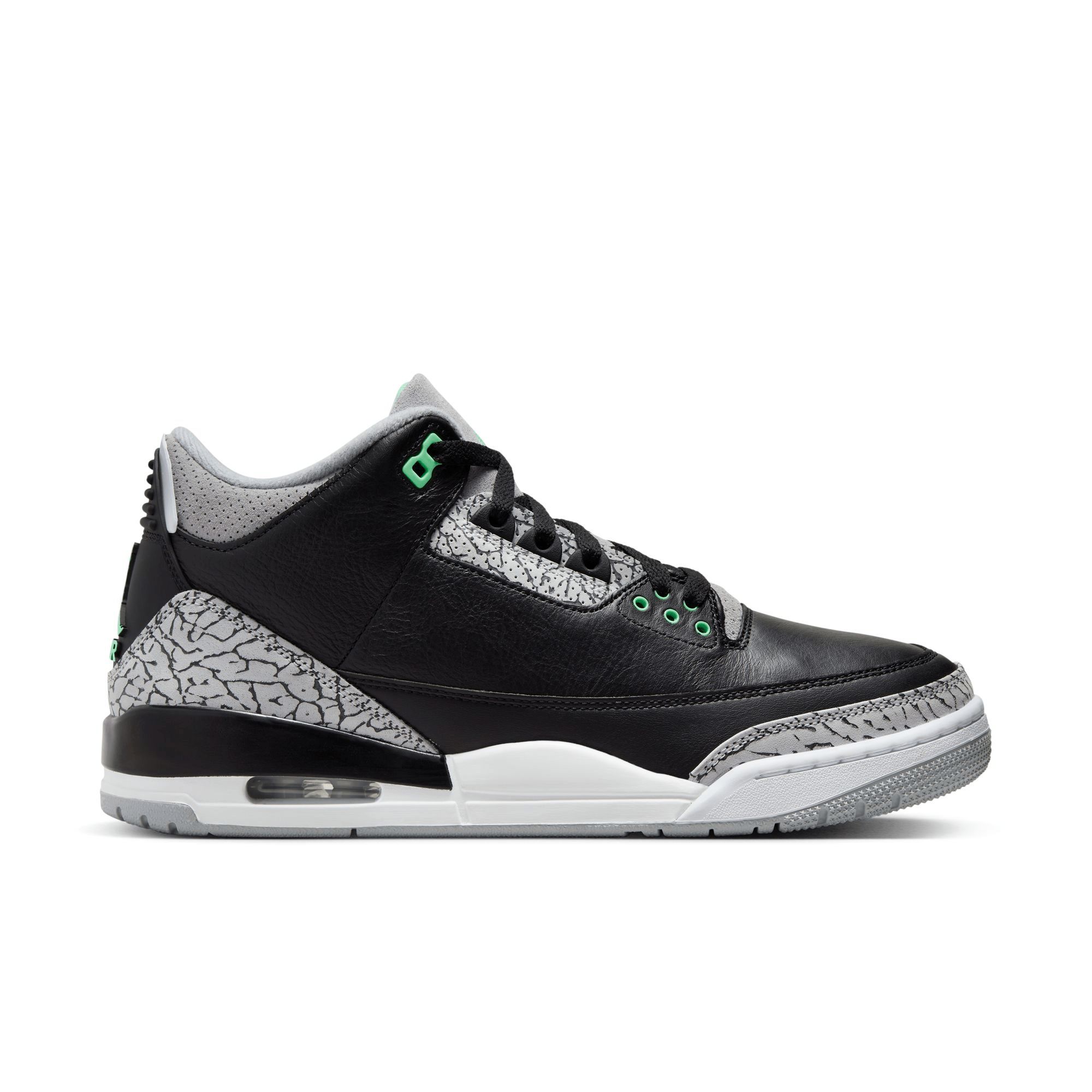 Step Back in Time: The Timeless Appeal of Air Jordan Retro 3 Basketball Shoes