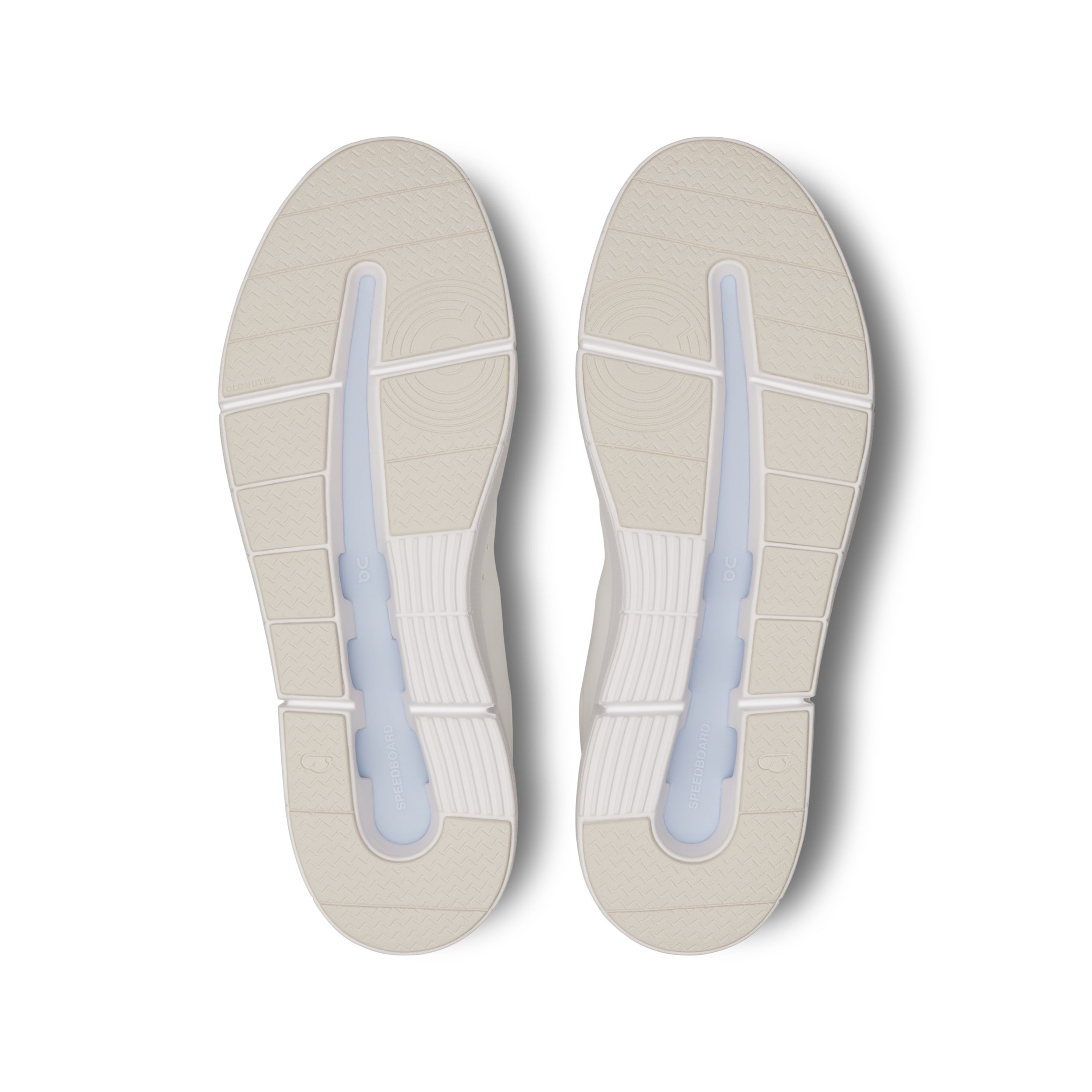 On Men's Roger Advantage Shoes
