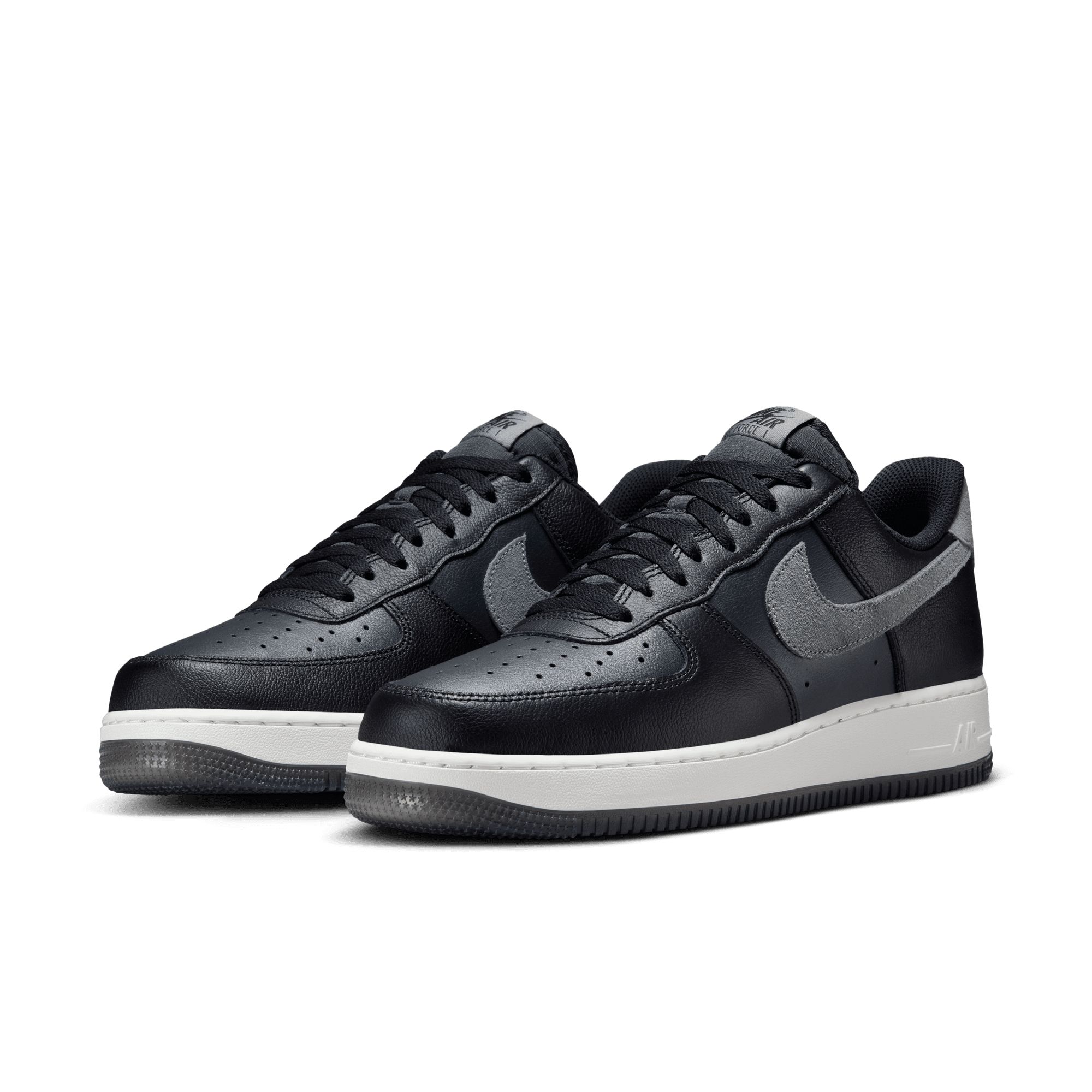Nike Men's Air Force 1 '07 LV8 Shoes