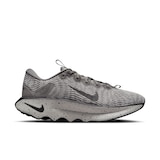 Nike Men's Motiva Walking Shoes Side_Right