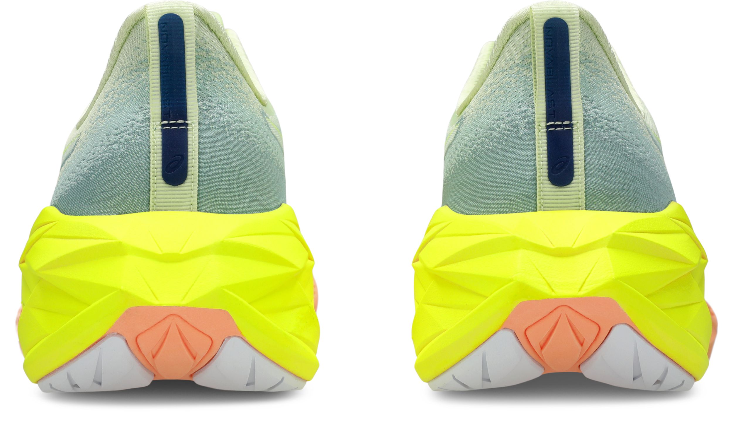 ASICS Men's NOVABLAST 4 Running Shoes