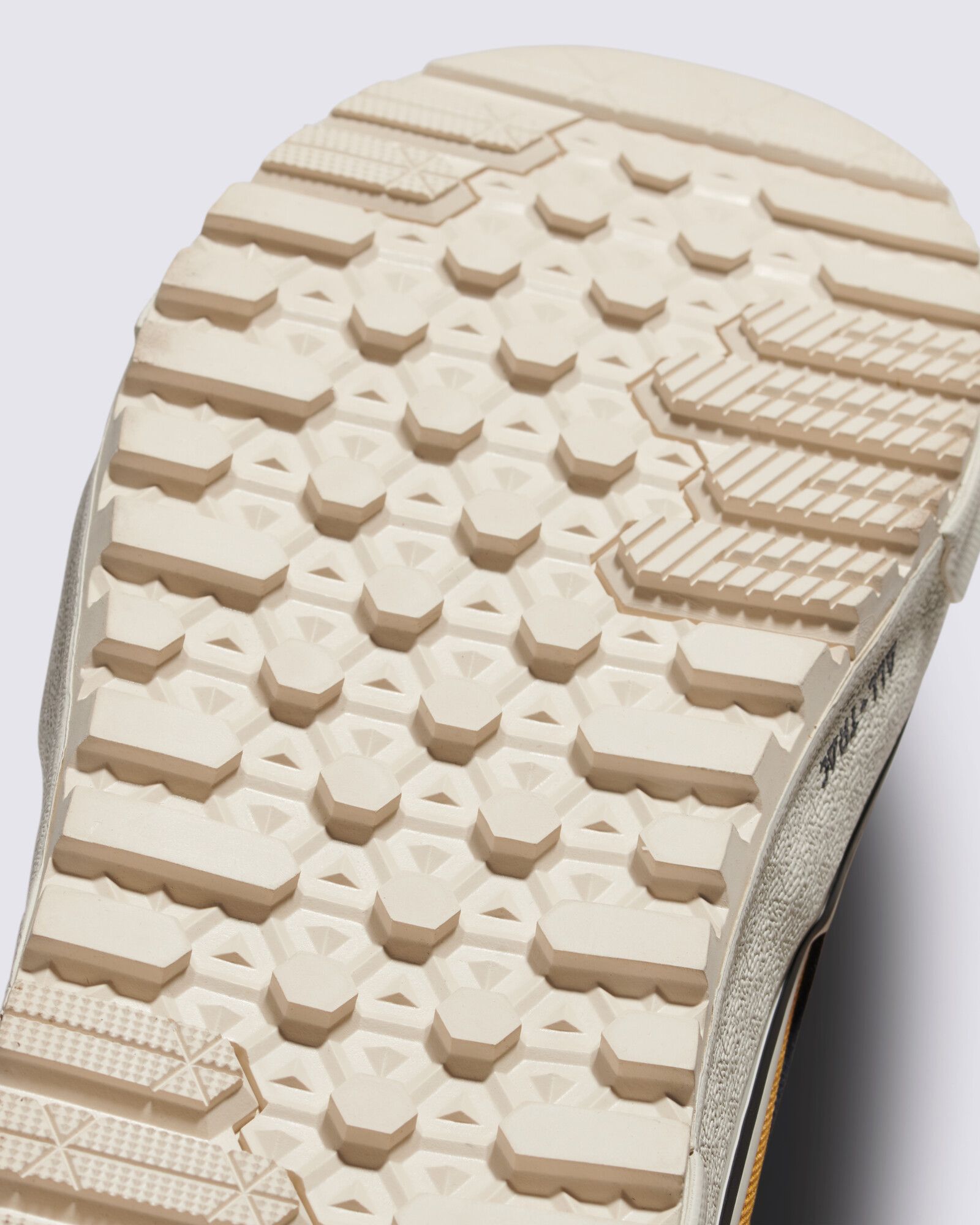 Vans Men's MTE Sk8-Hi Waterproof Casual Boots