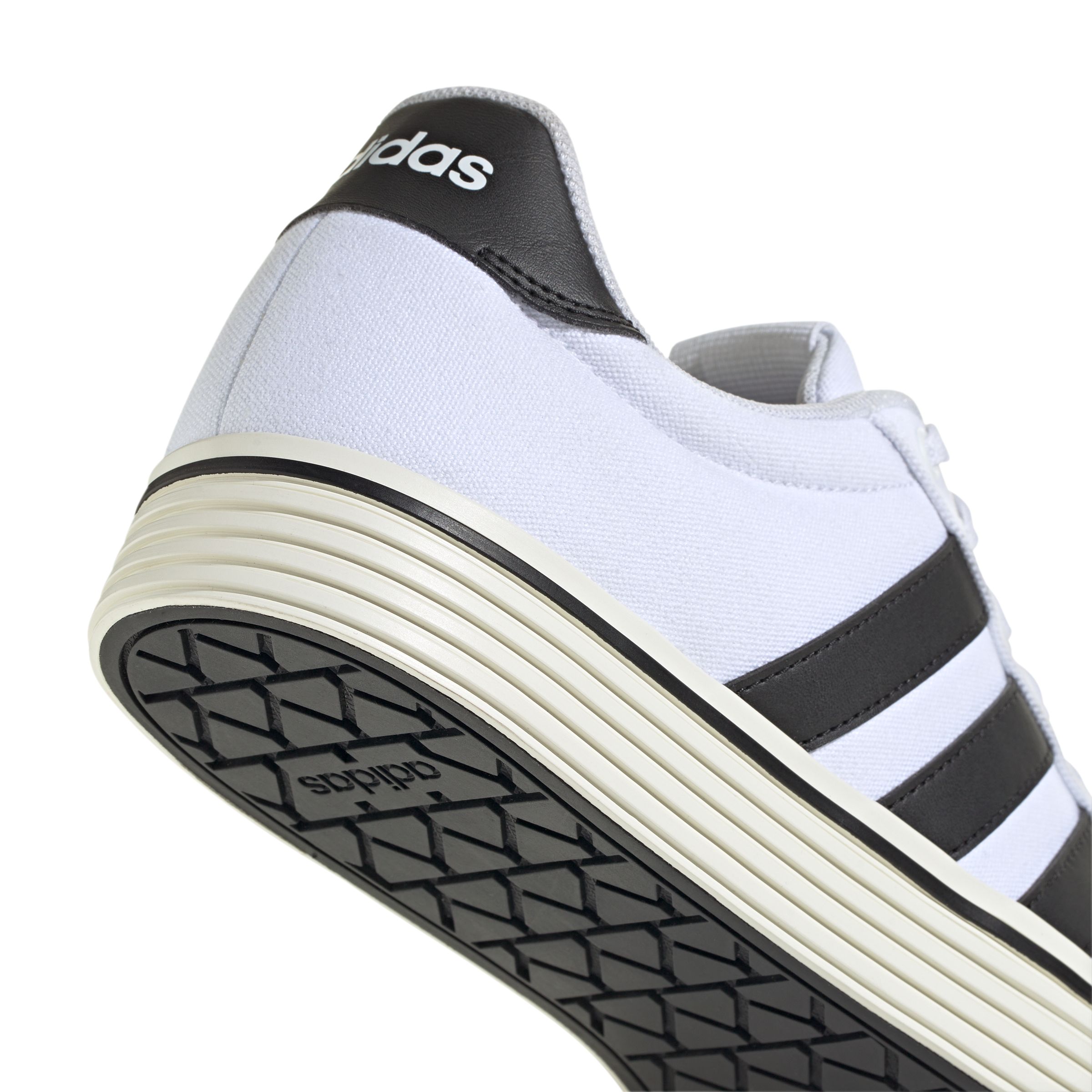 adidas Men's Daily 4.0 Canvas Sneakers