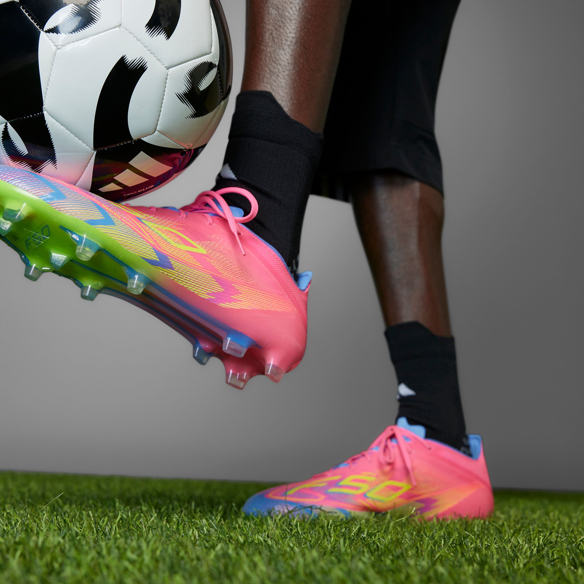 adidas Men's F50 Elite Firm Ground Soccer Cleats