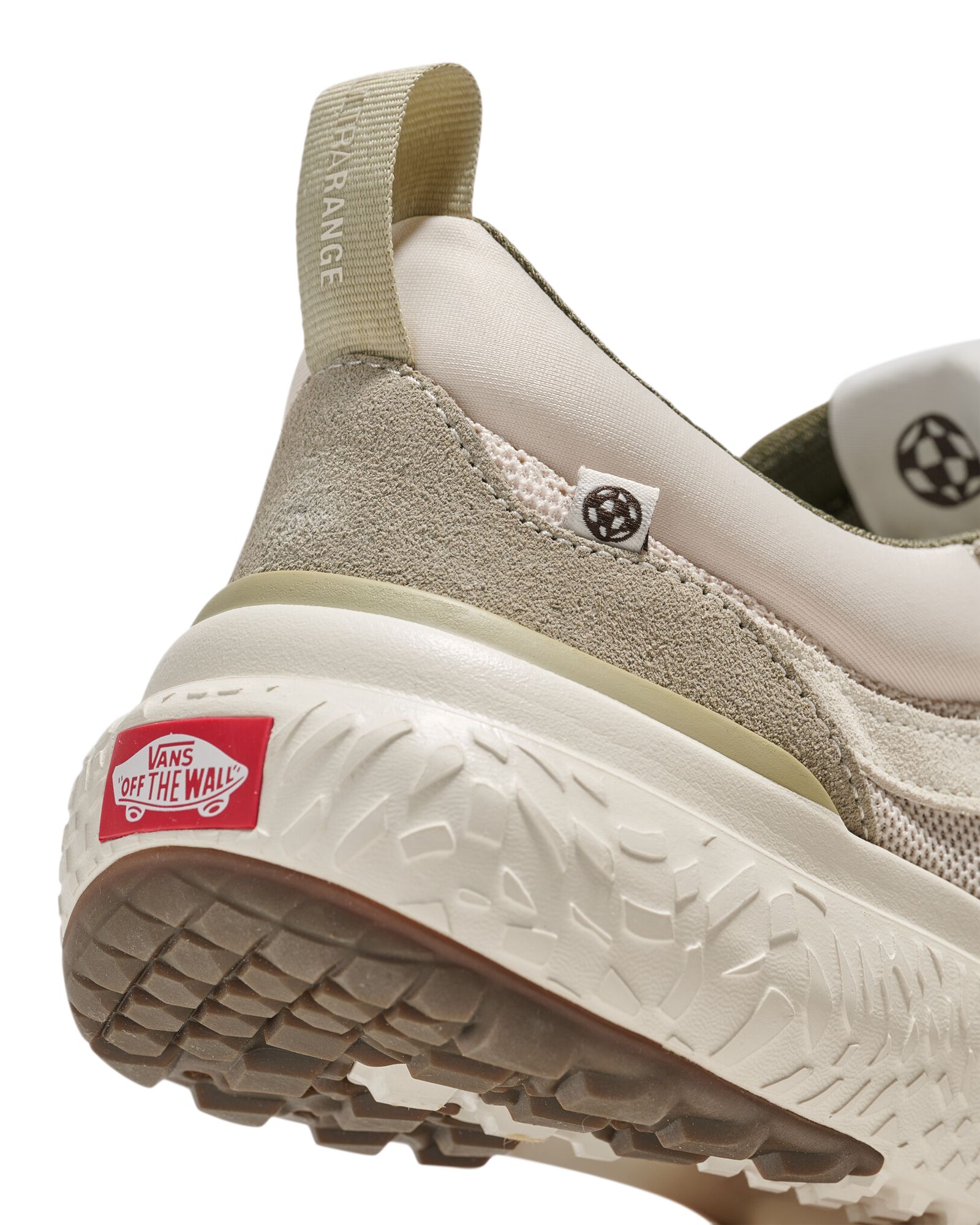 Vans Men's UltraRange Neo VR3 Casual Shoes
