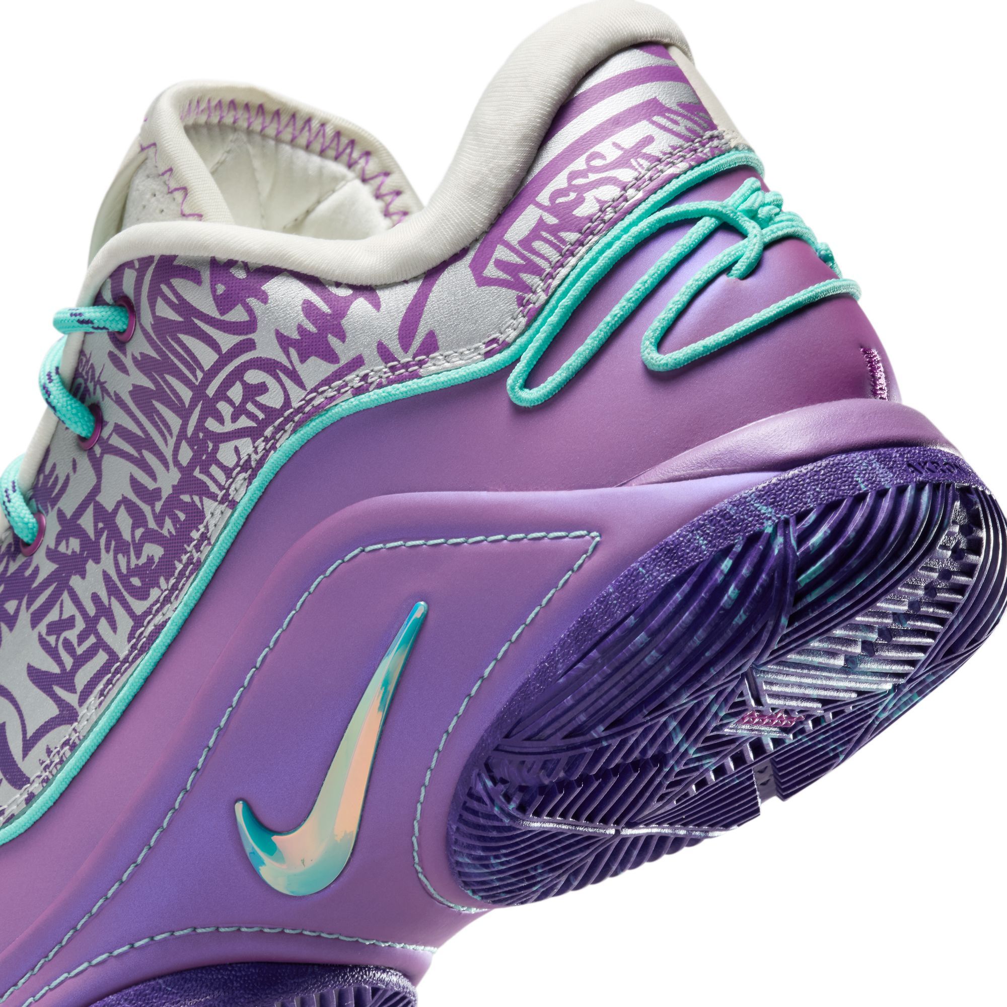Nike Unisex Lebron XXII Basketball Shoes
