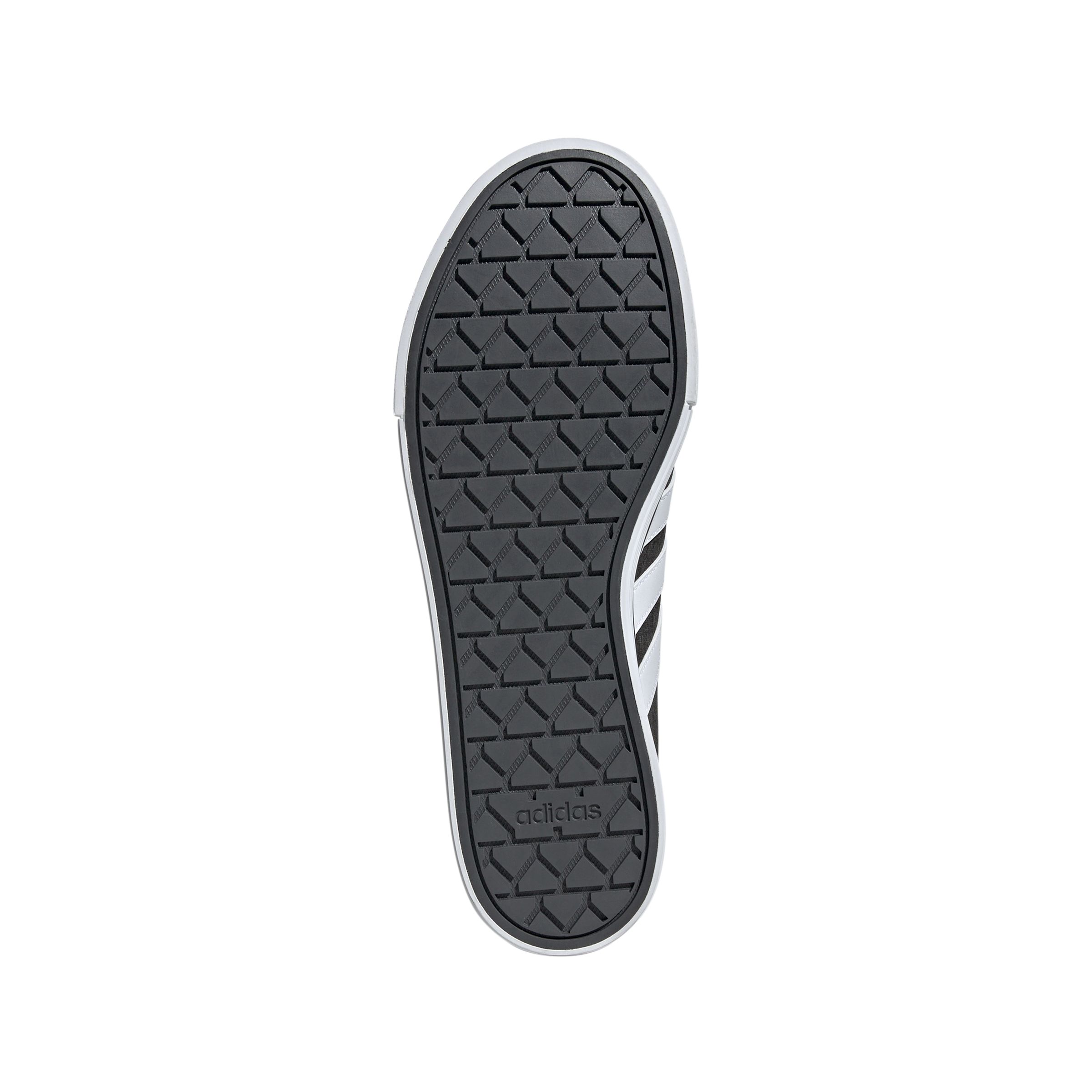 adidas Men's Daily 4.0 Canvas Sneakers