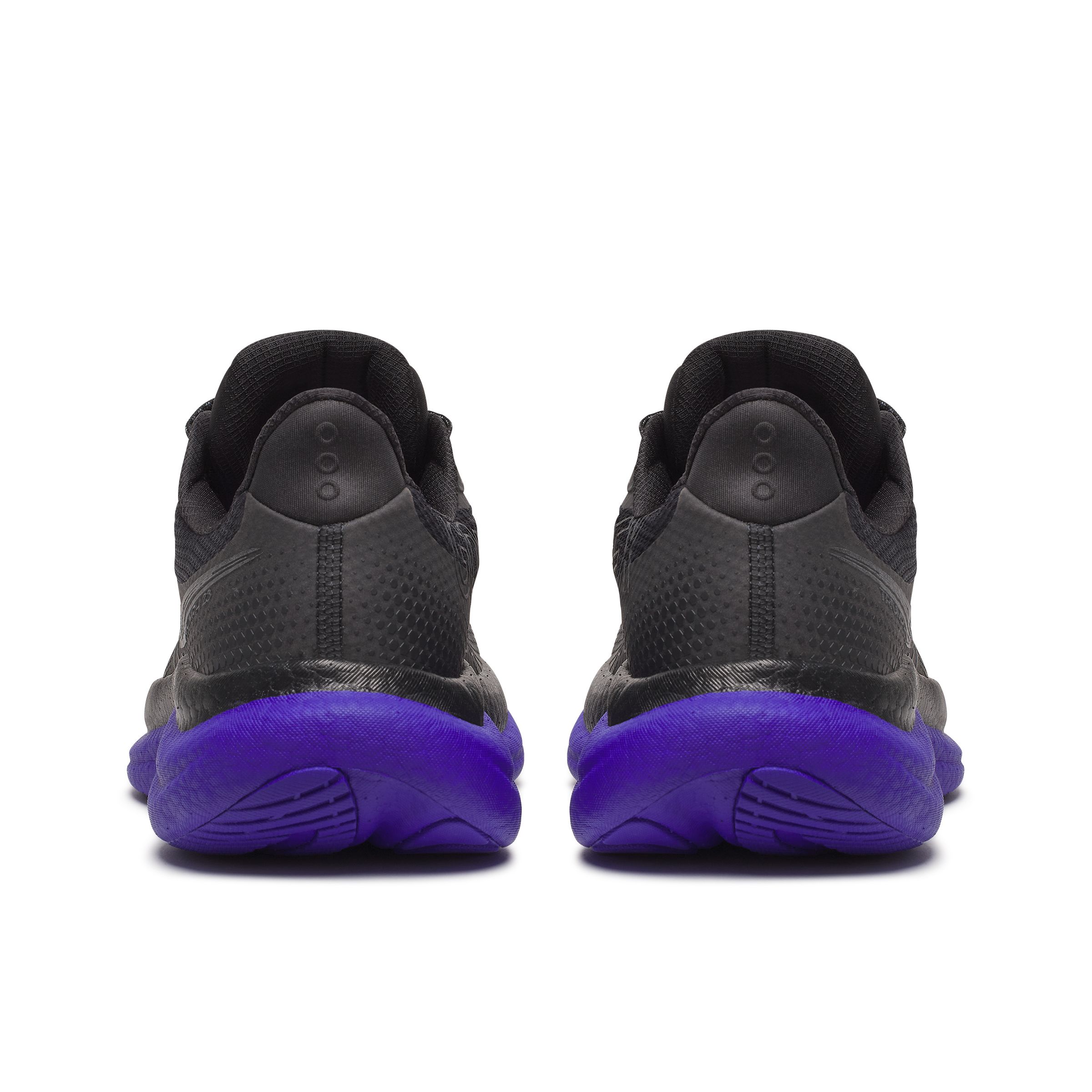 Saucony Men's Triumph 23 Gore-tex Running Shoes