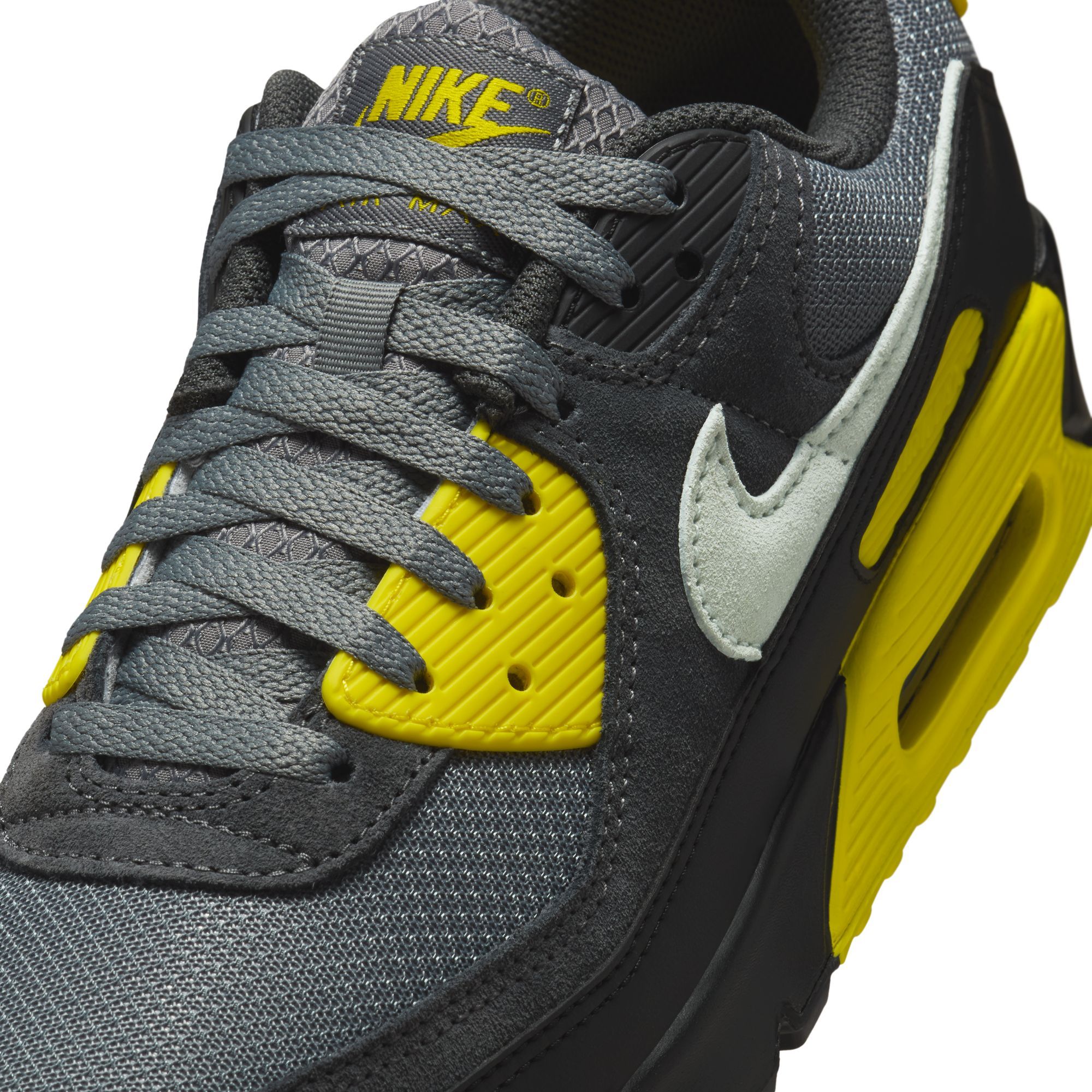 Nike Men's Air Max 90 Shoes