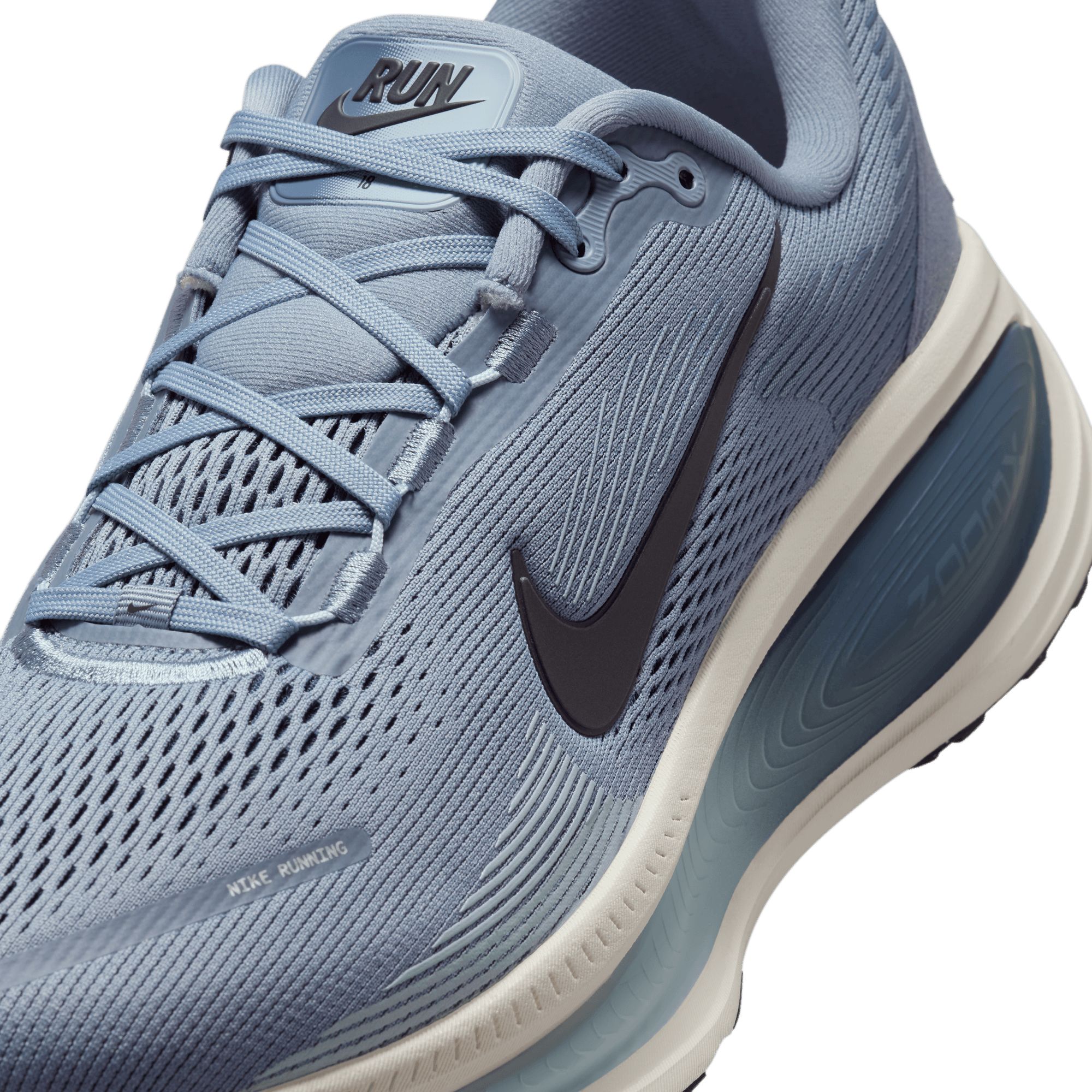 Nike Men's Air Zoom Vomero 18 Running Shoes
