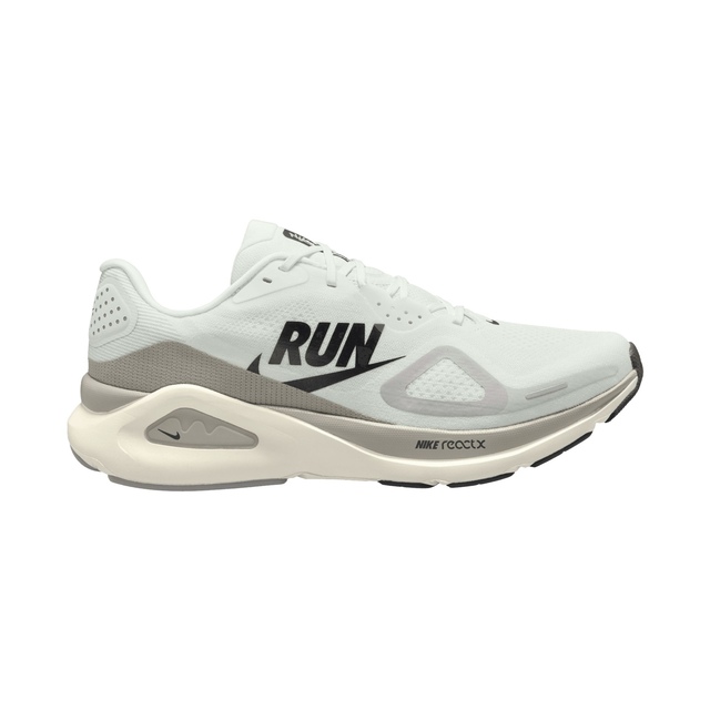 Nike Men's Air Zoom Structure 26 Run Club Running Shoes