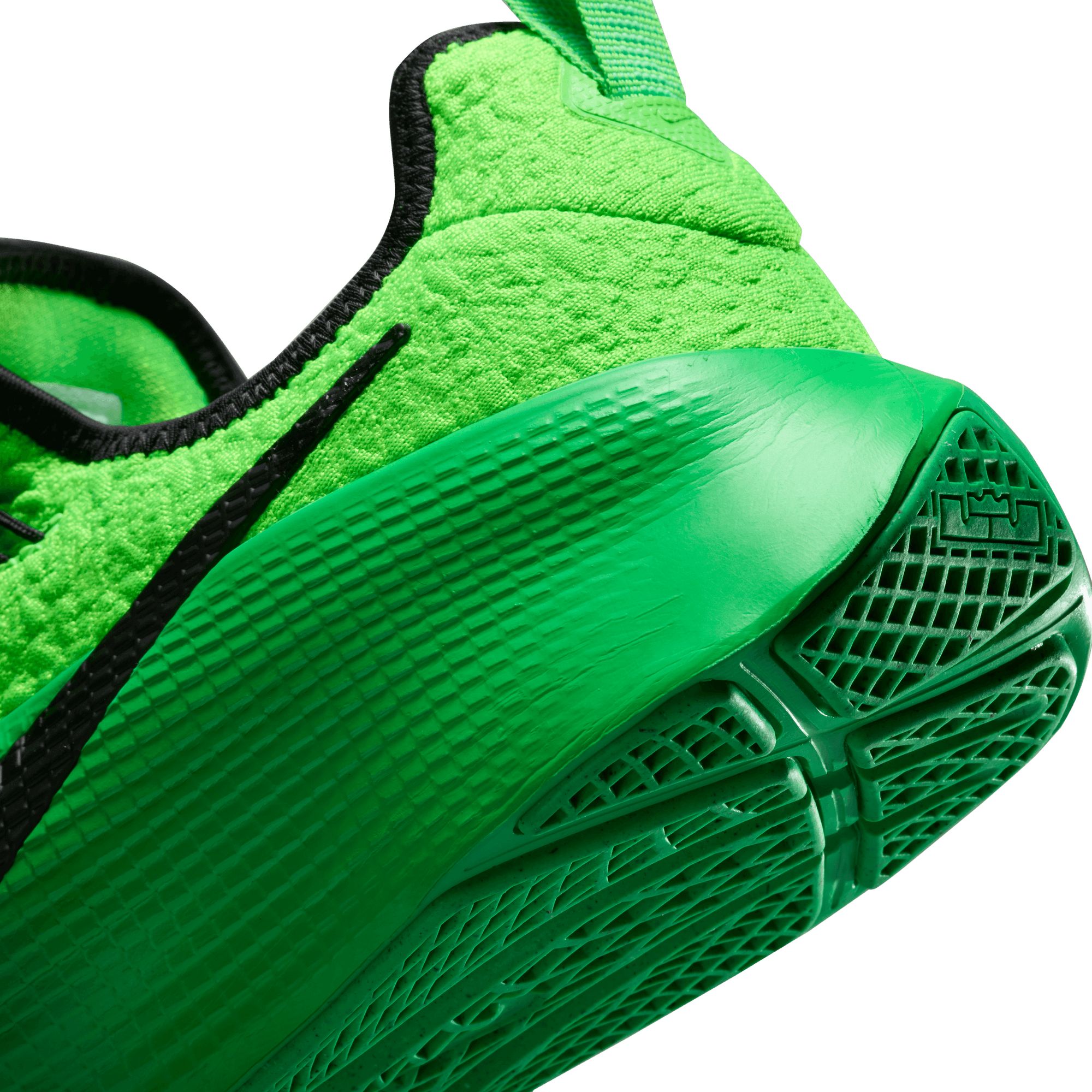 Nike Men's Lebron James Secure Fit Training Shoes